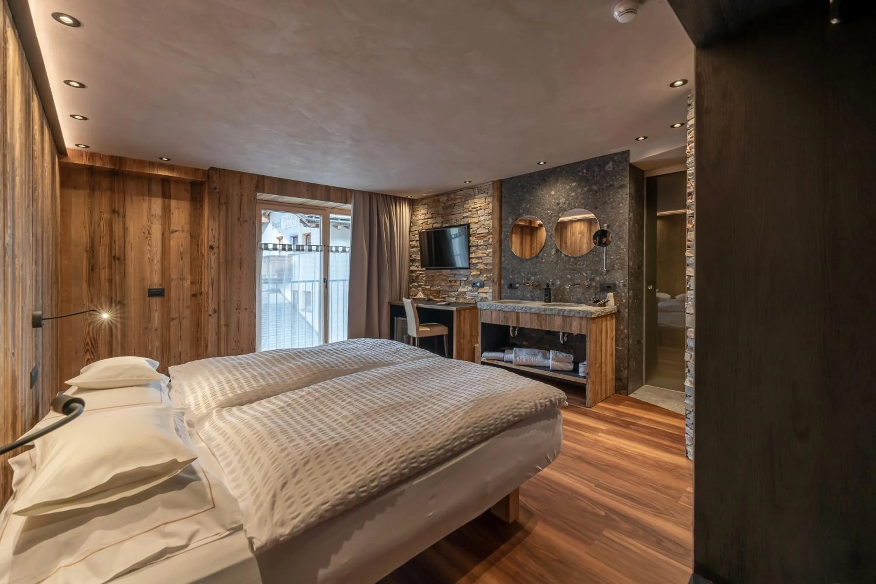 Bed in Bivio Hotel Plaza