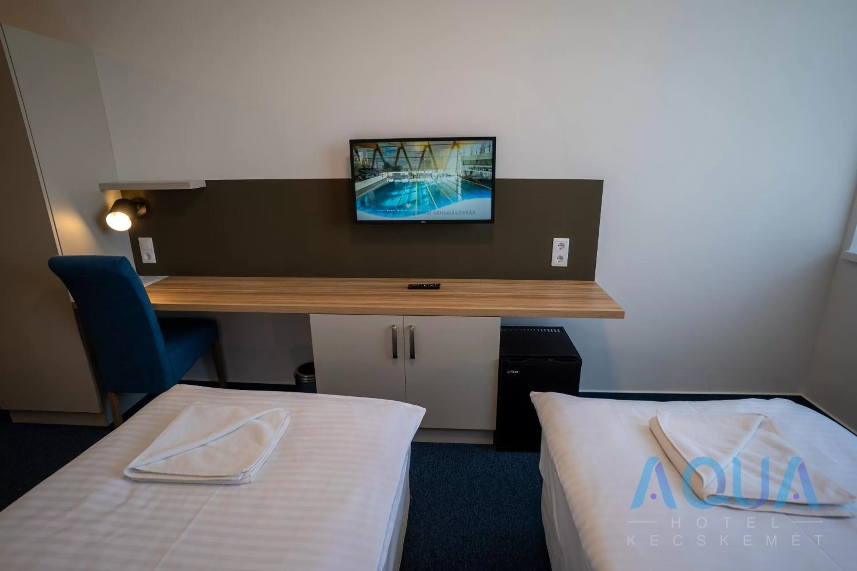 Photo of the whole room, Bed in Aqua Hotel