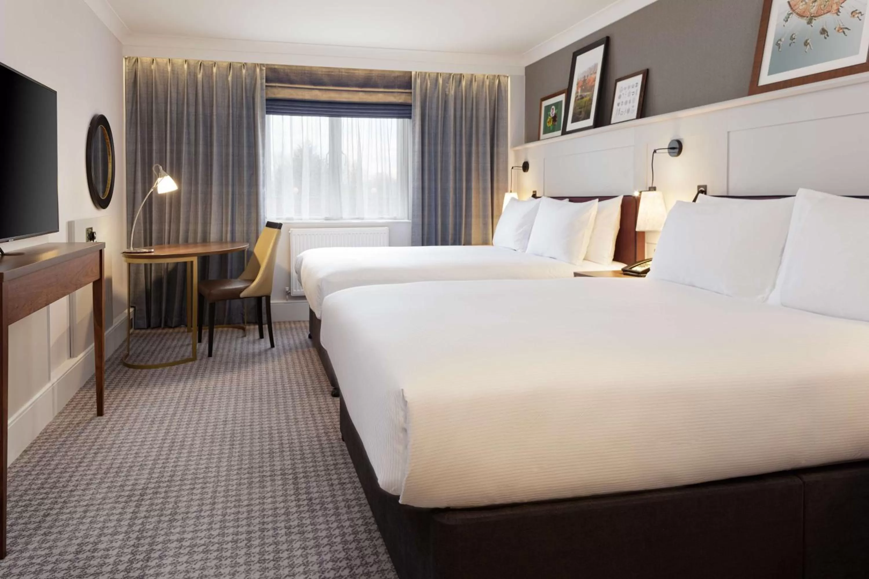 Bedroom, Bed in DoubleTree by Hilton Stoke-on-Trent, United Kingdom