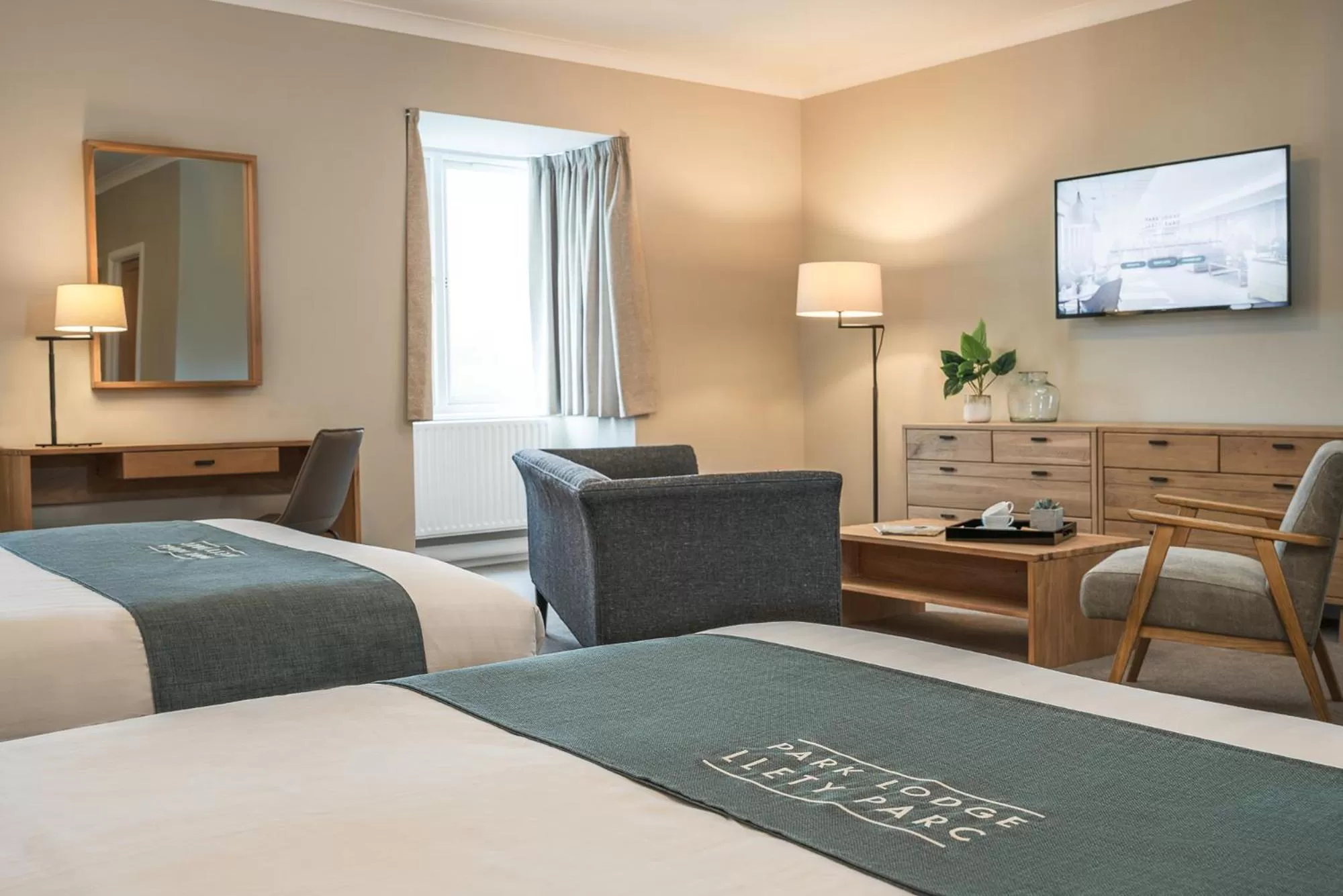 TV and multimedia, Bed in Aberystwyth Park Lodge Hotel