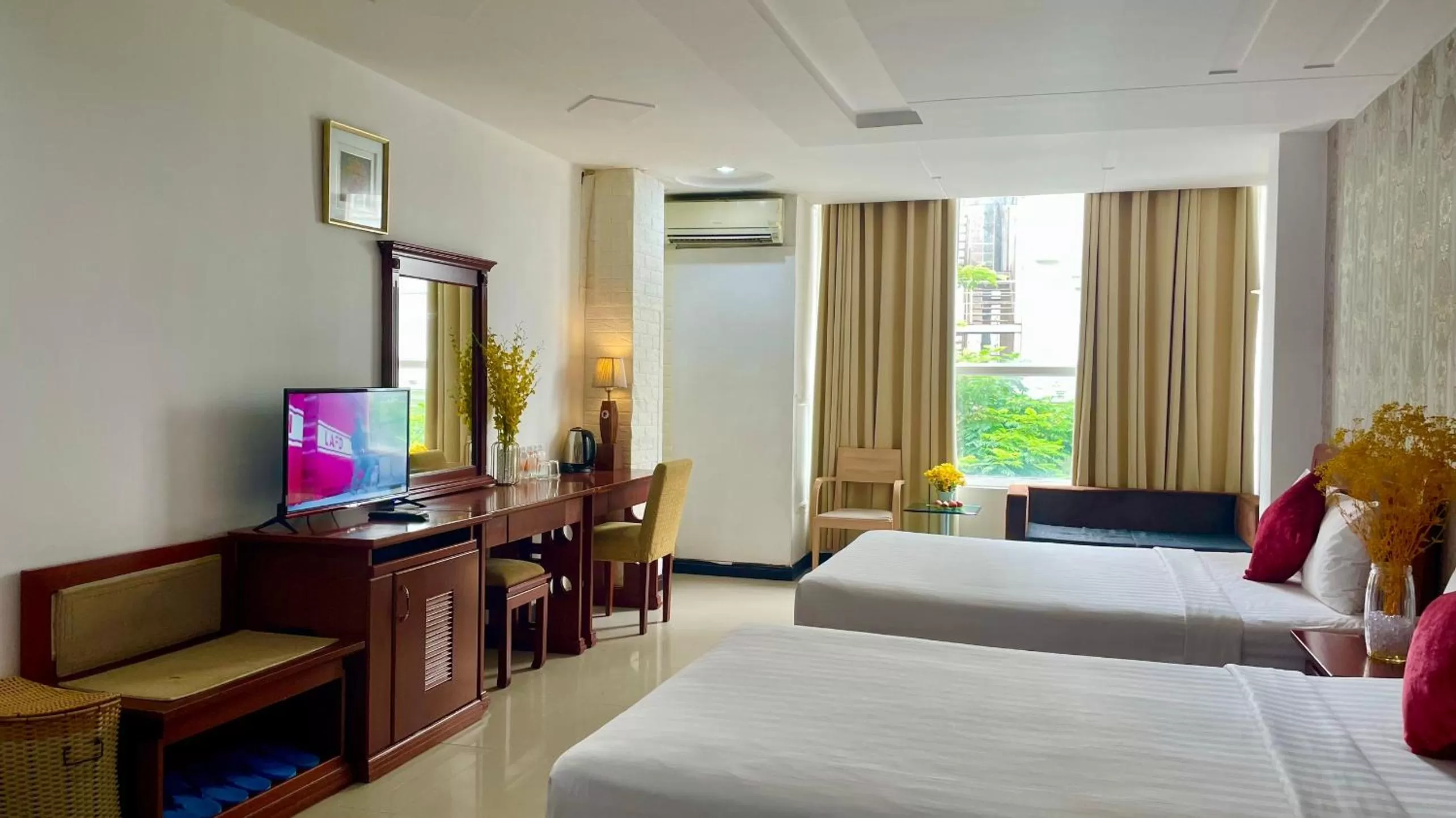 Bed in Gold hotel, Saigon