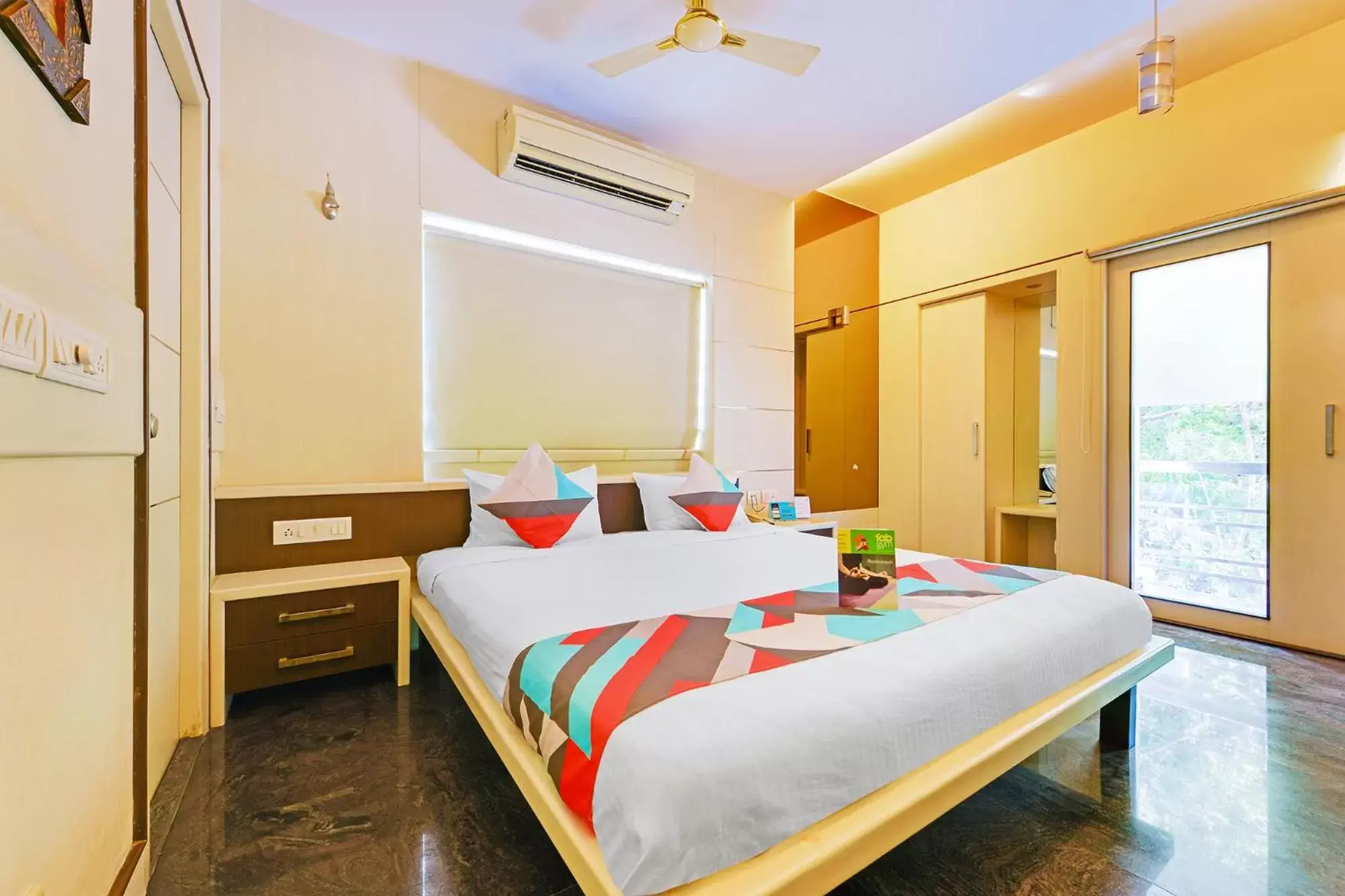 Superior Double Room - single occupancy in FabExpress B Zone - Nr US Consulate Superior Double Room - single occupancy in FabExpress B Zone - Nr US Consulate