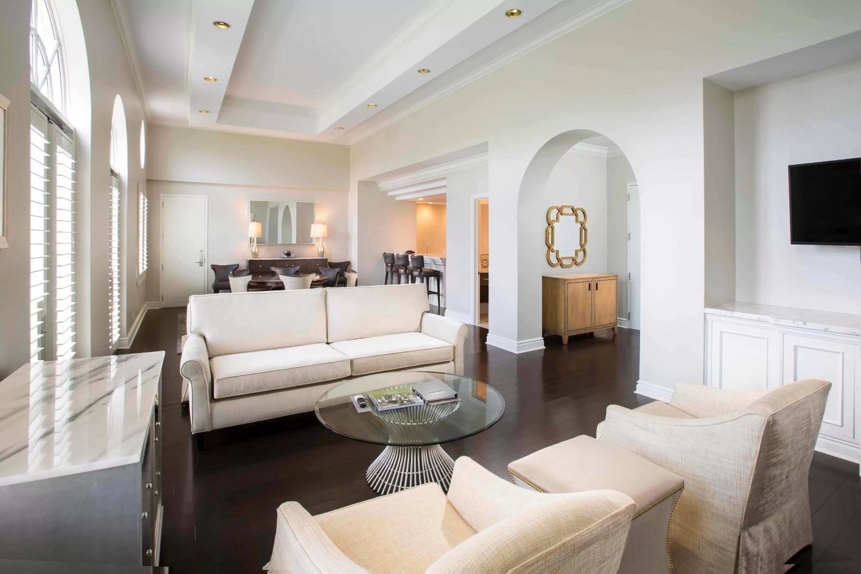 Living room, Bed in JW Marriott Miami Turnberry Resort & Spa