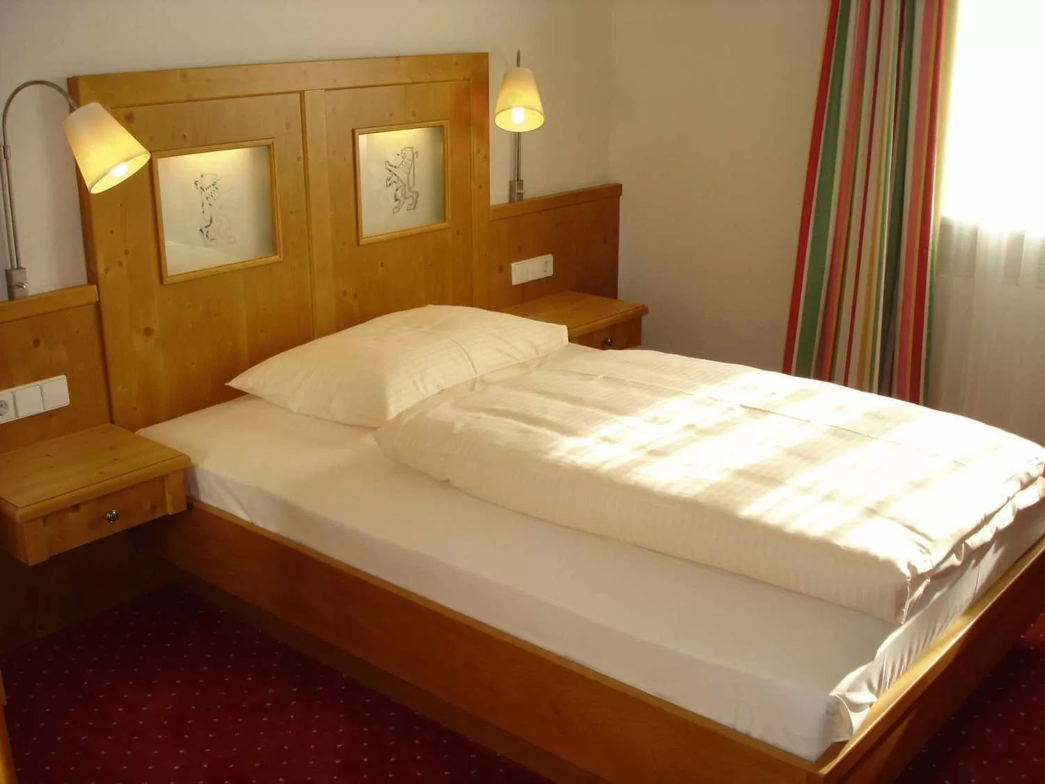 Photo of the whole room, Bed in Hotel zum Löwen