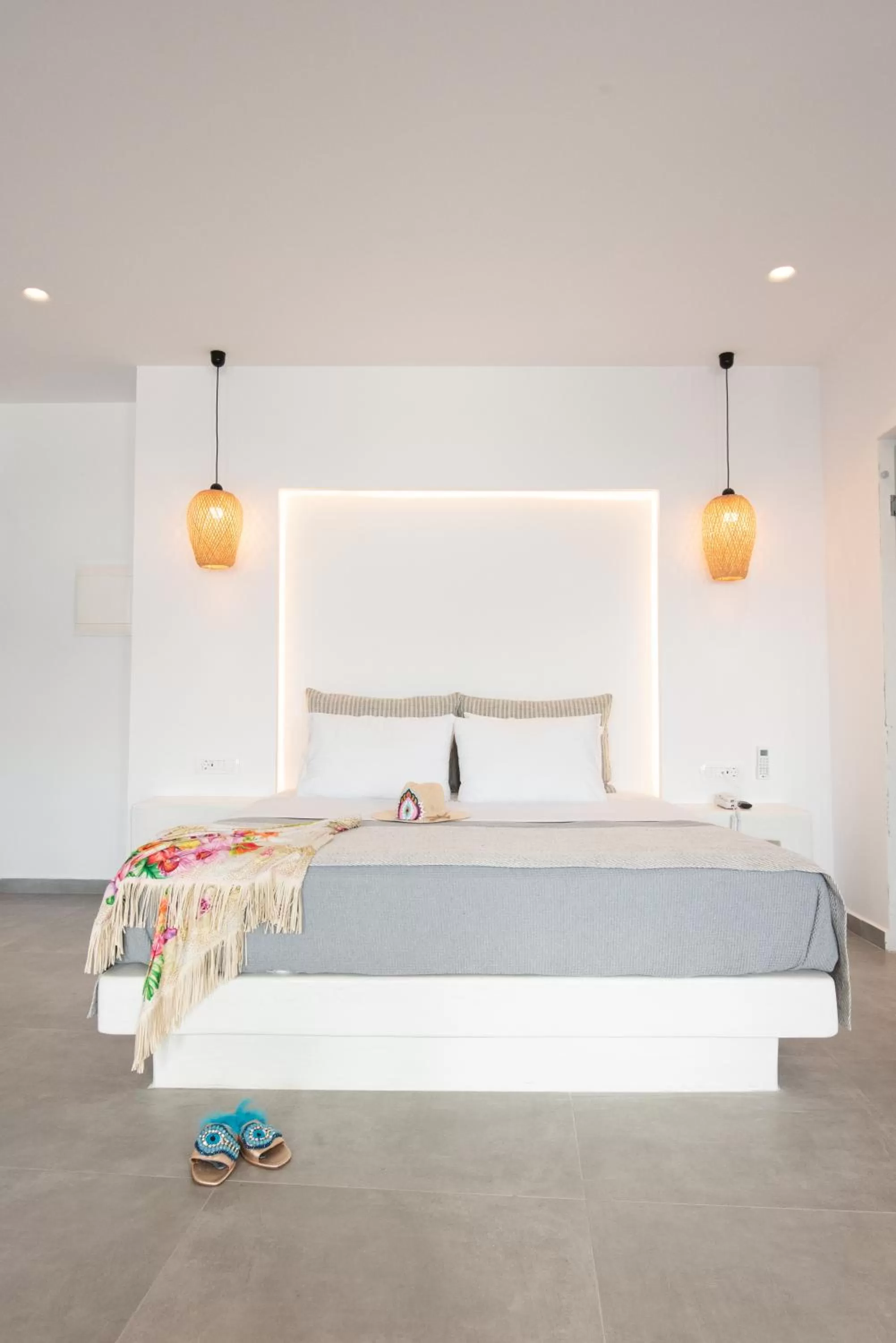 Bed in Caldera Cliff Illusion