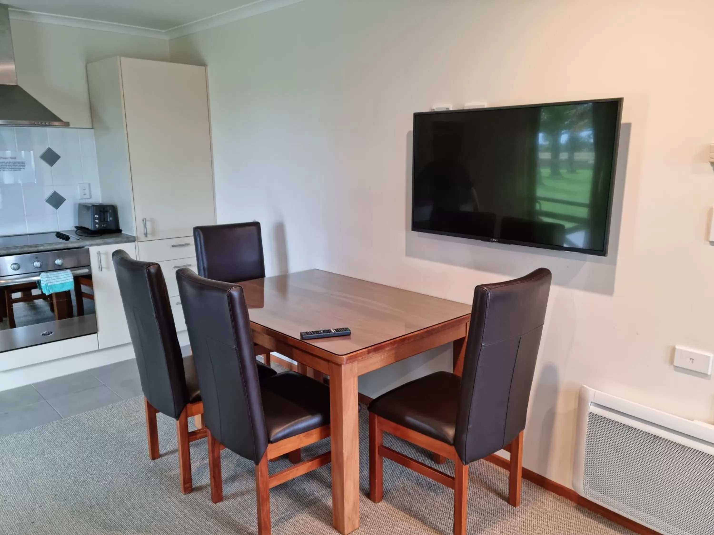 Living room in Paroa Hotel