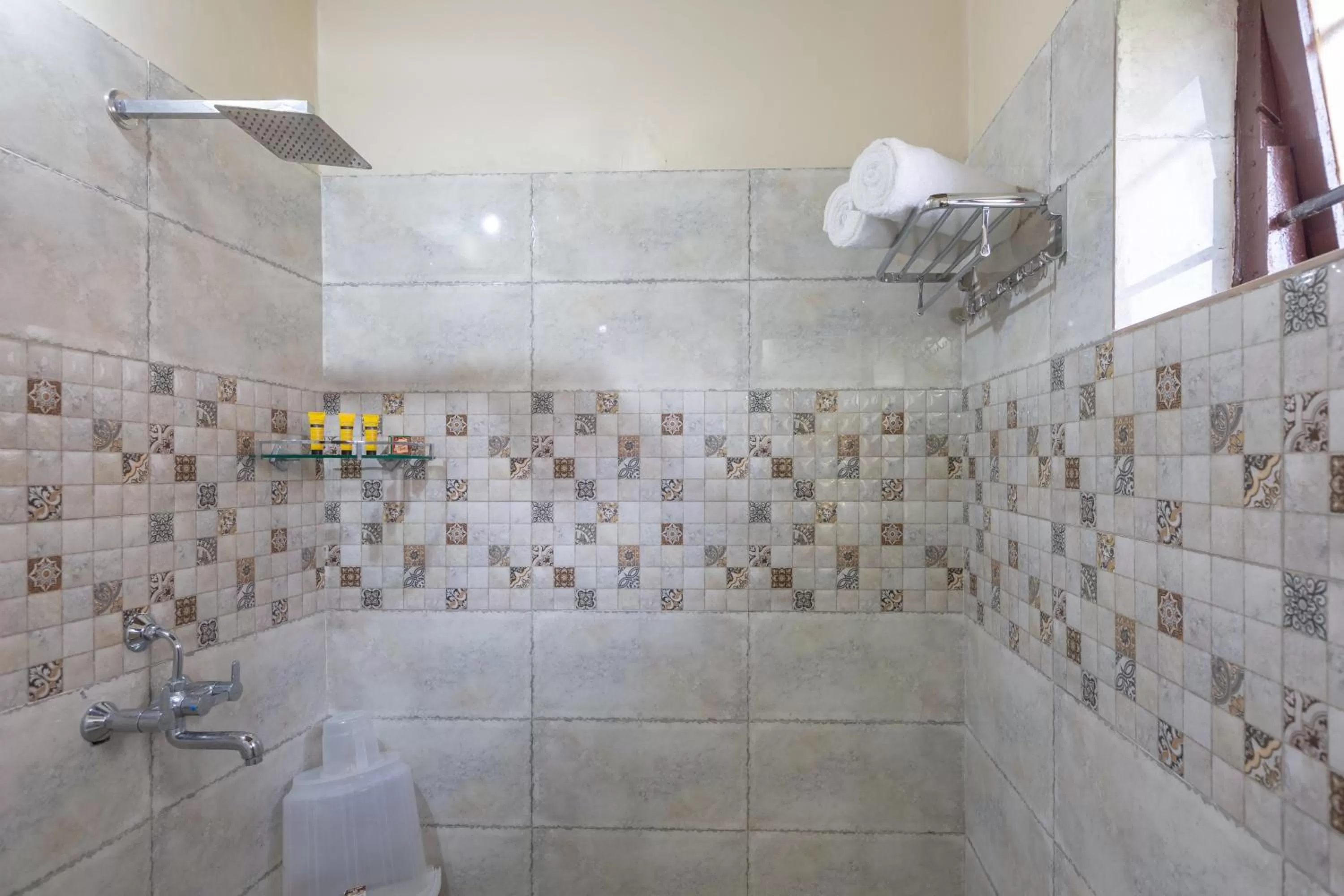 Bathroom in KSTDC Hotel Mayura Velapuri Belur