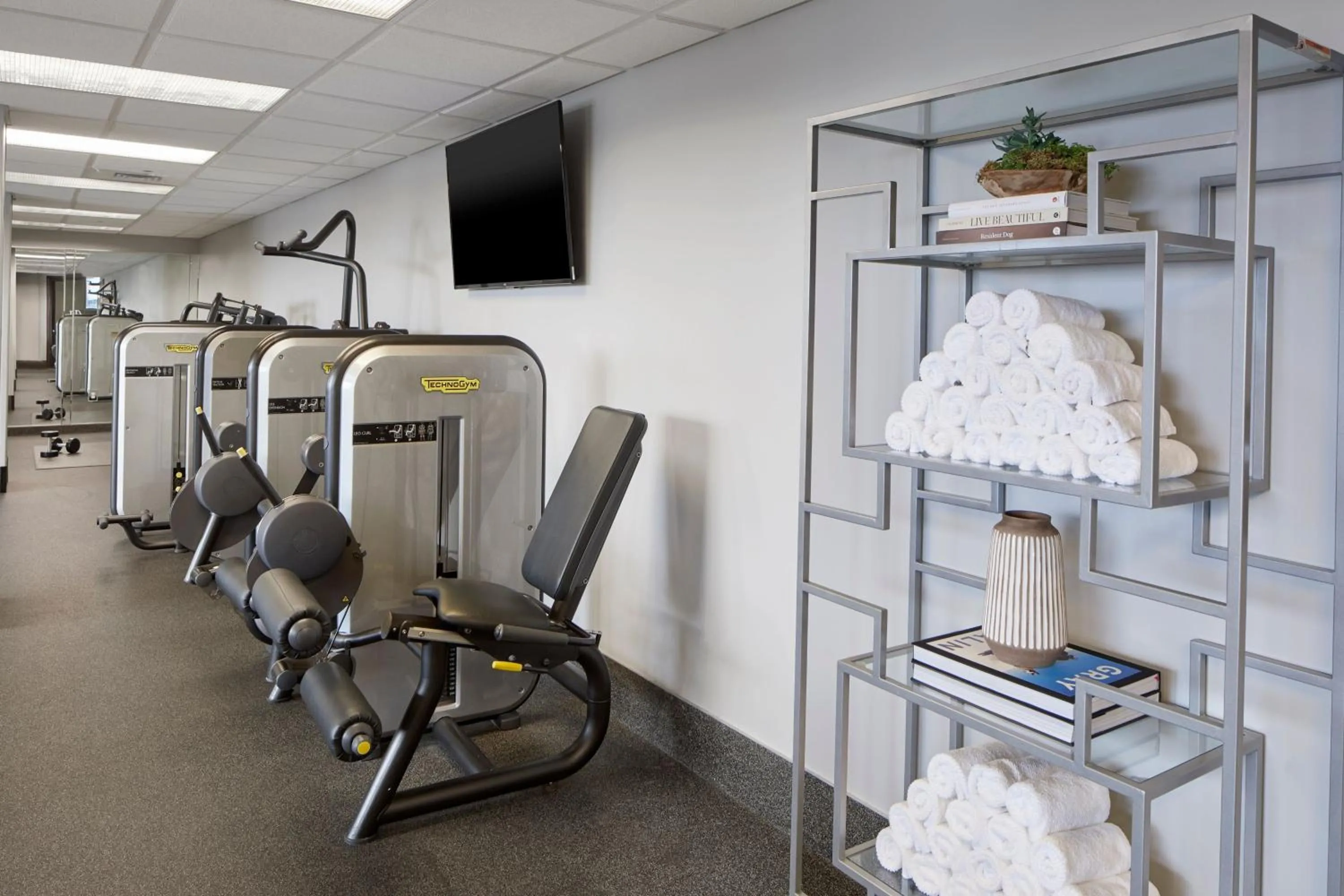 Fitness centre/facilities in Renaissance Mobile Riverview Plaza Hotel