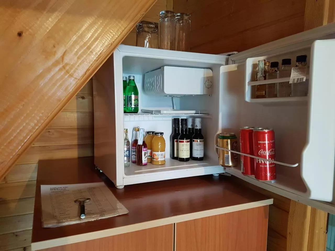 OSTROG Aparthotel KOLIBA-VLASTNIŠTVO MANASTIRA OSTROG