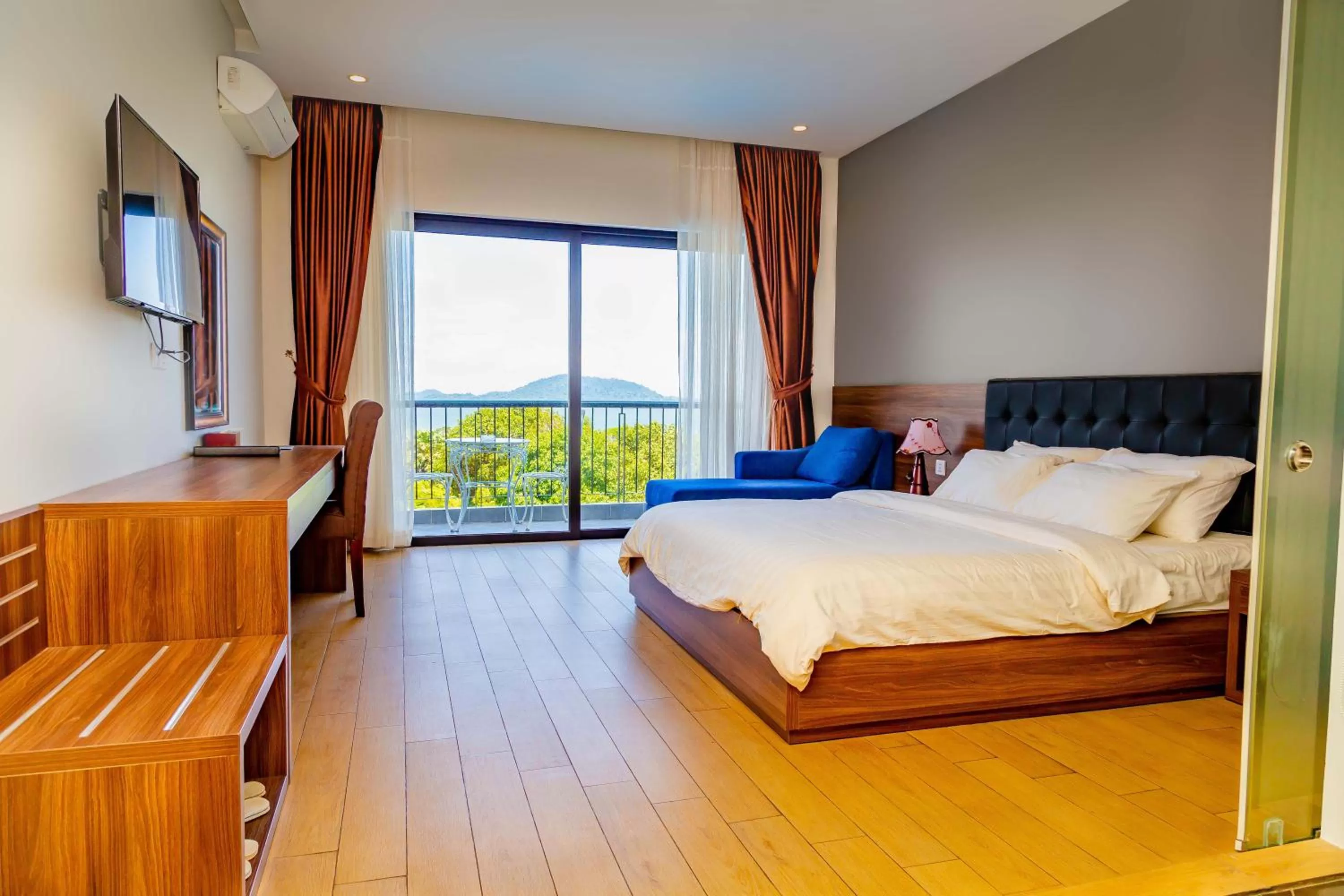 Bed in KEP BAY HOTEL & RESORT