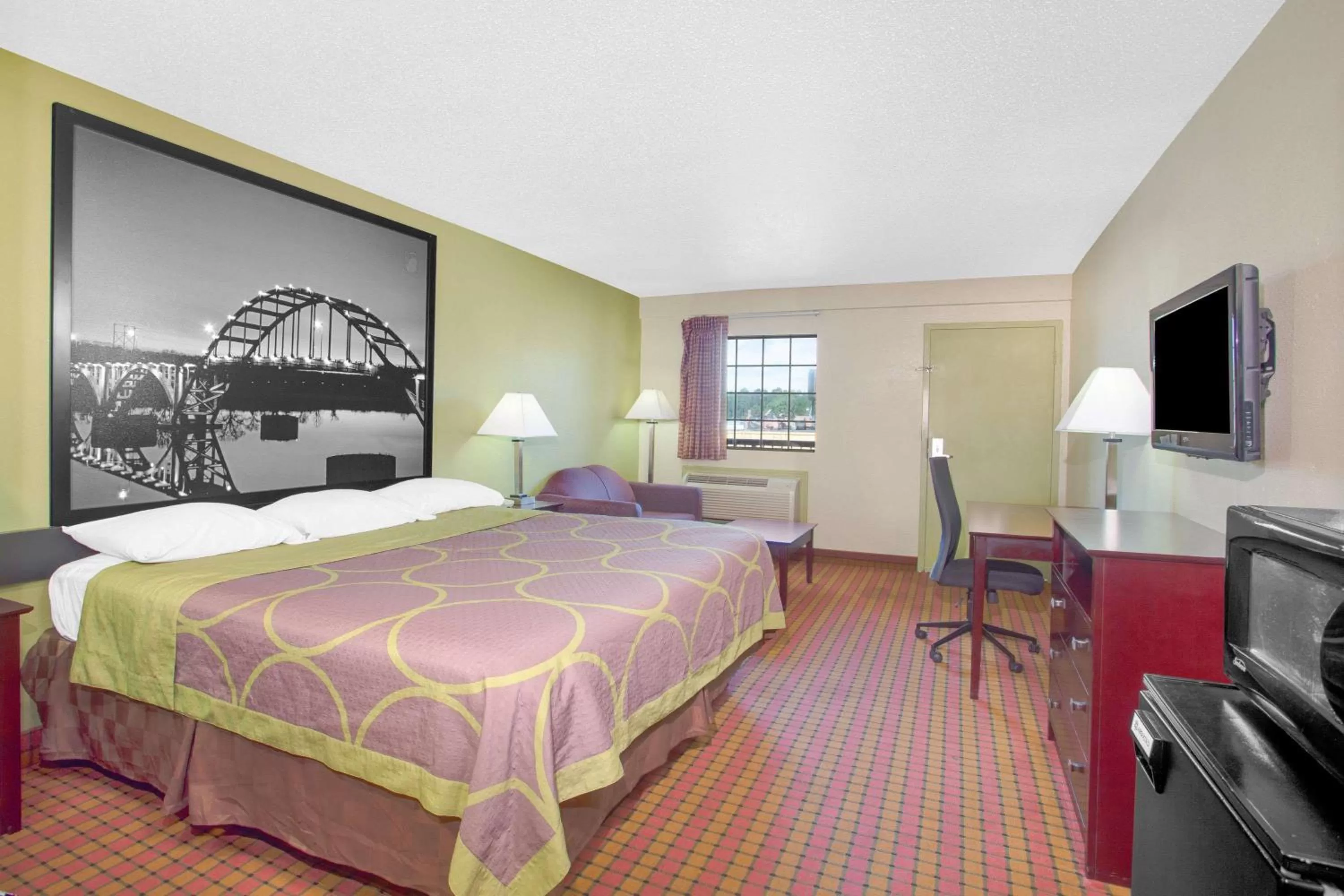 Photo of the whole room, Bed in Super 8 by Wyndham Monticello AR