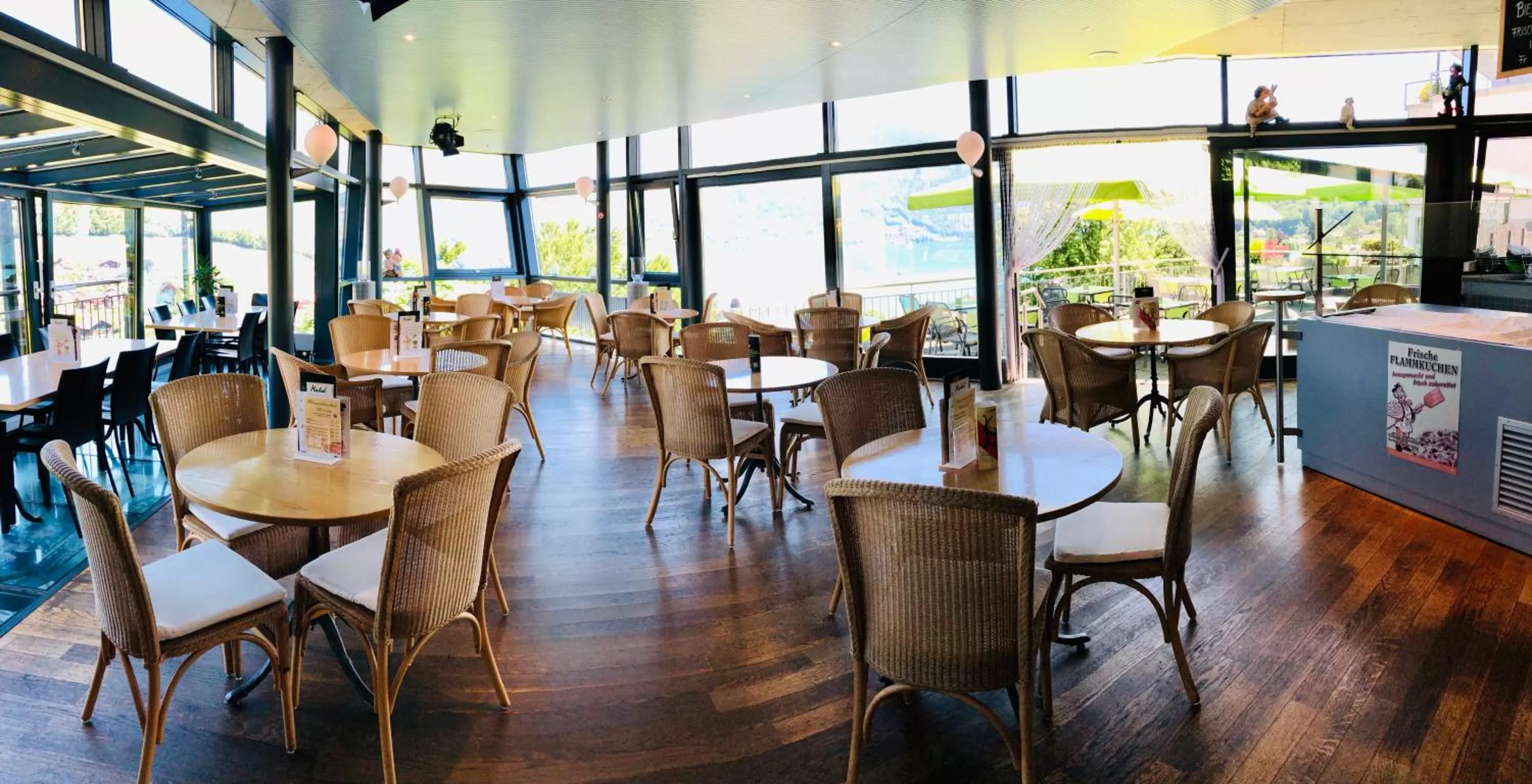 Restaurant/places to eat in Hotel Movieworld