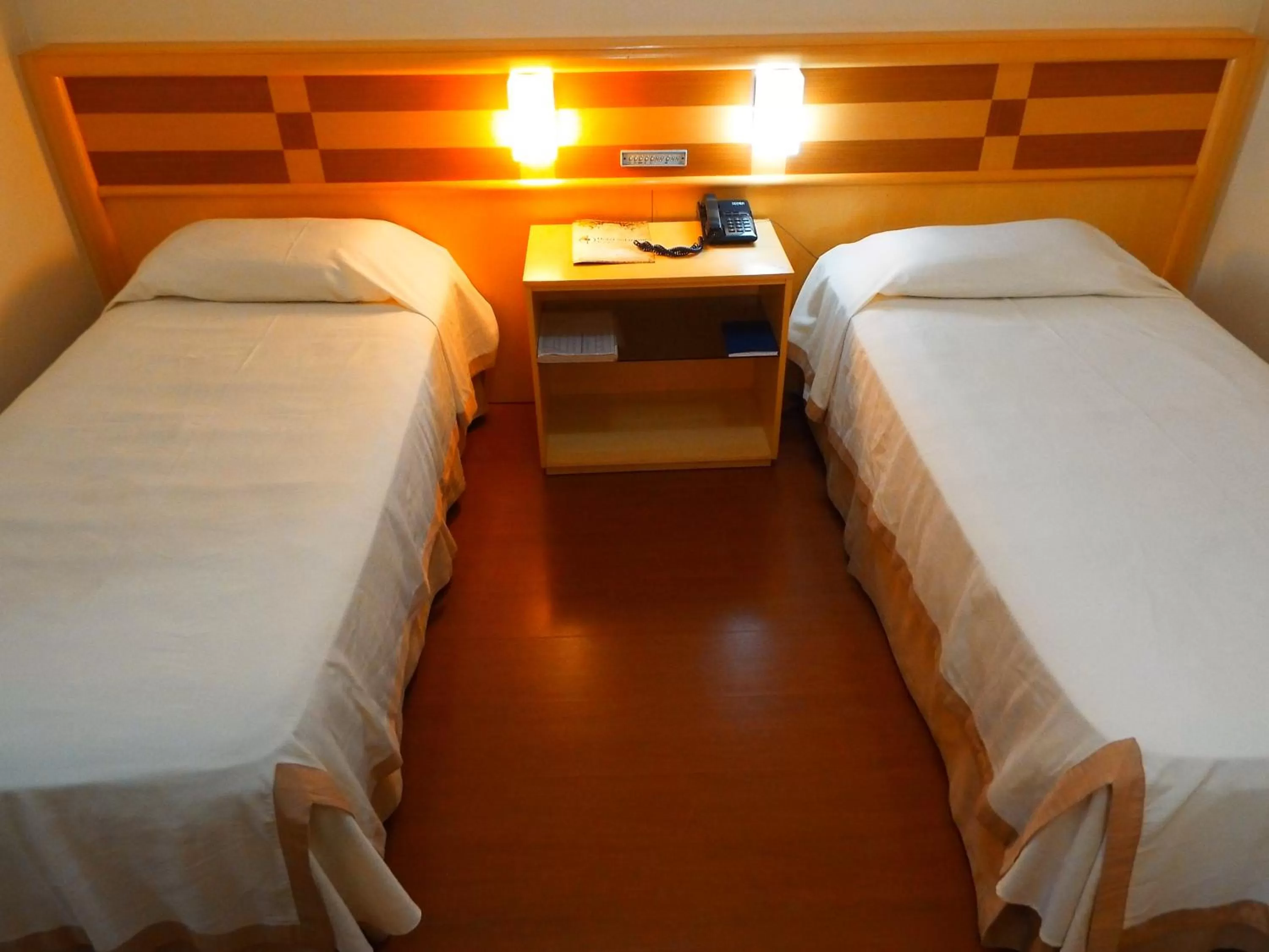 Photo of the whole room, Bed in Hotel Solarium Express