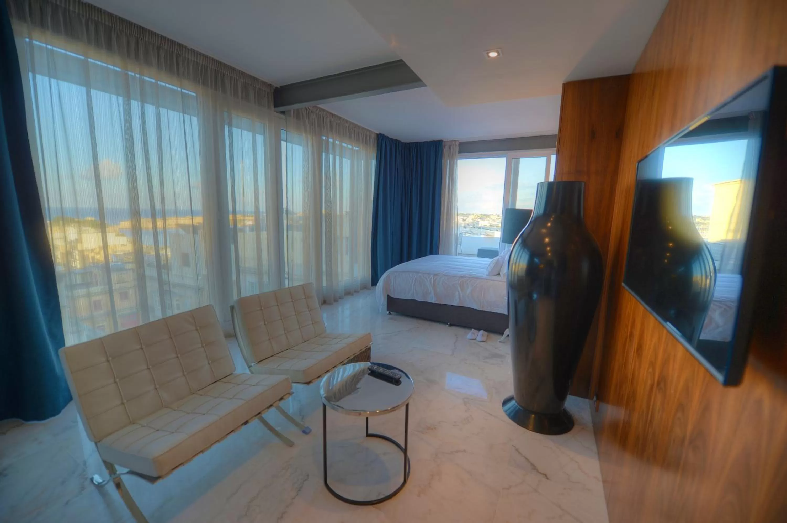 Bird's eye view, Bed in SU29 Boutique Hotel