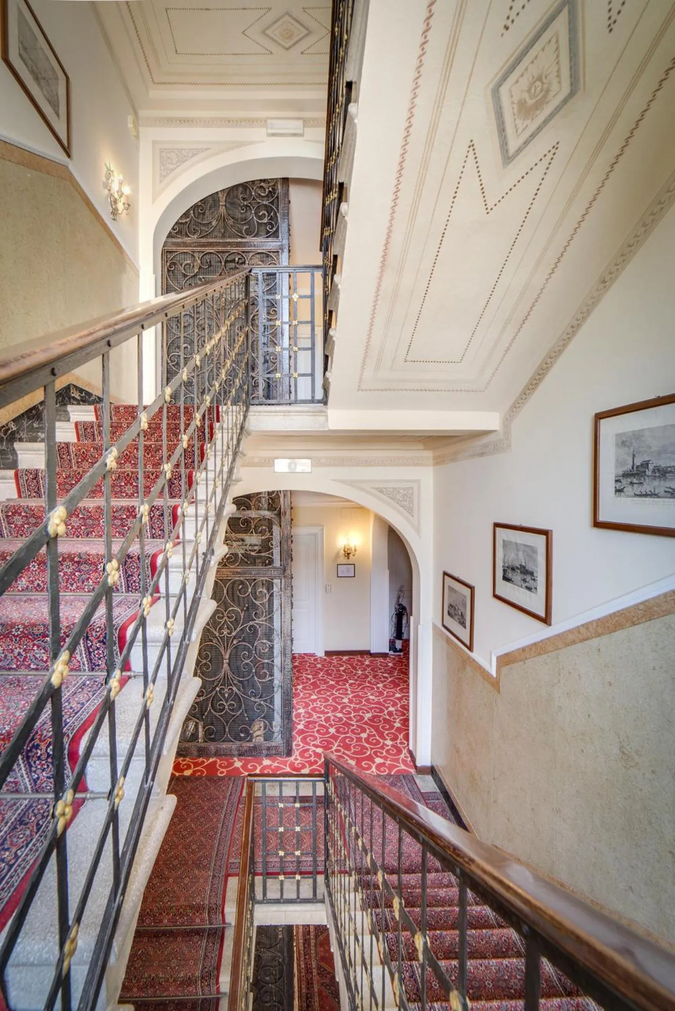 Lobby or reception in Hotel La Meridiana