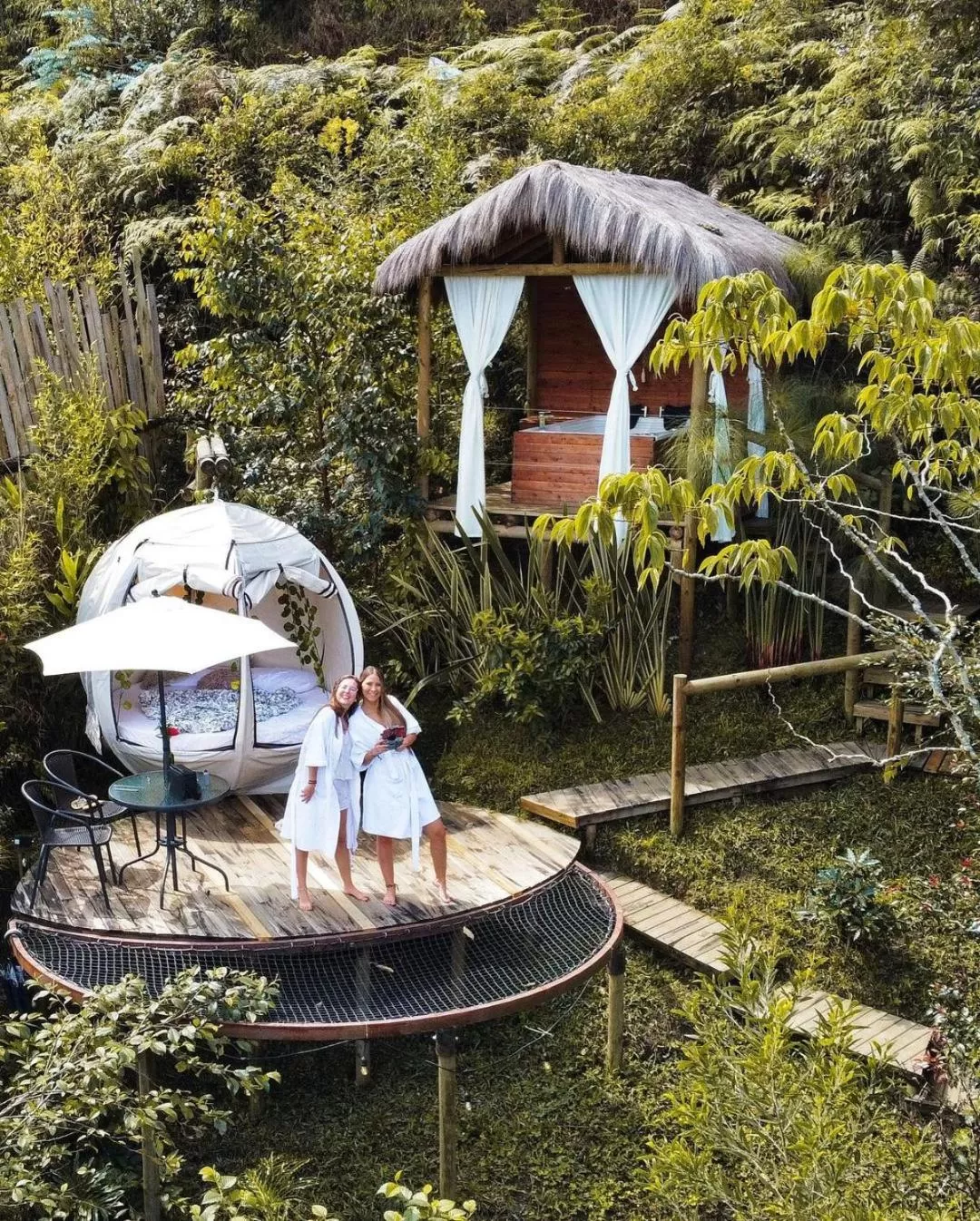 People in Levit Glamping - Hotel Guatapé ADULTS ONLY