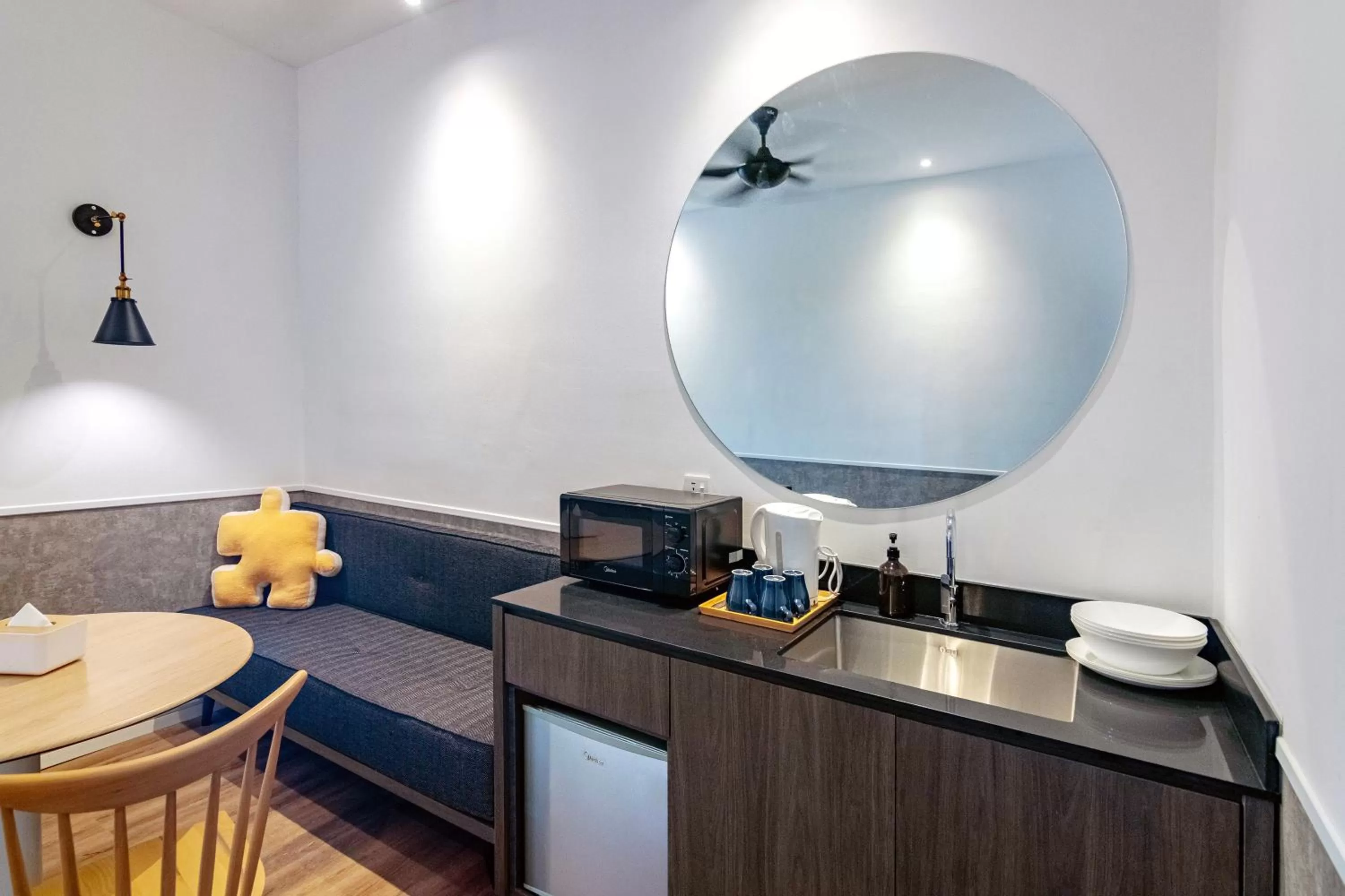 Kitchen or kitchenette in Bagan Suite