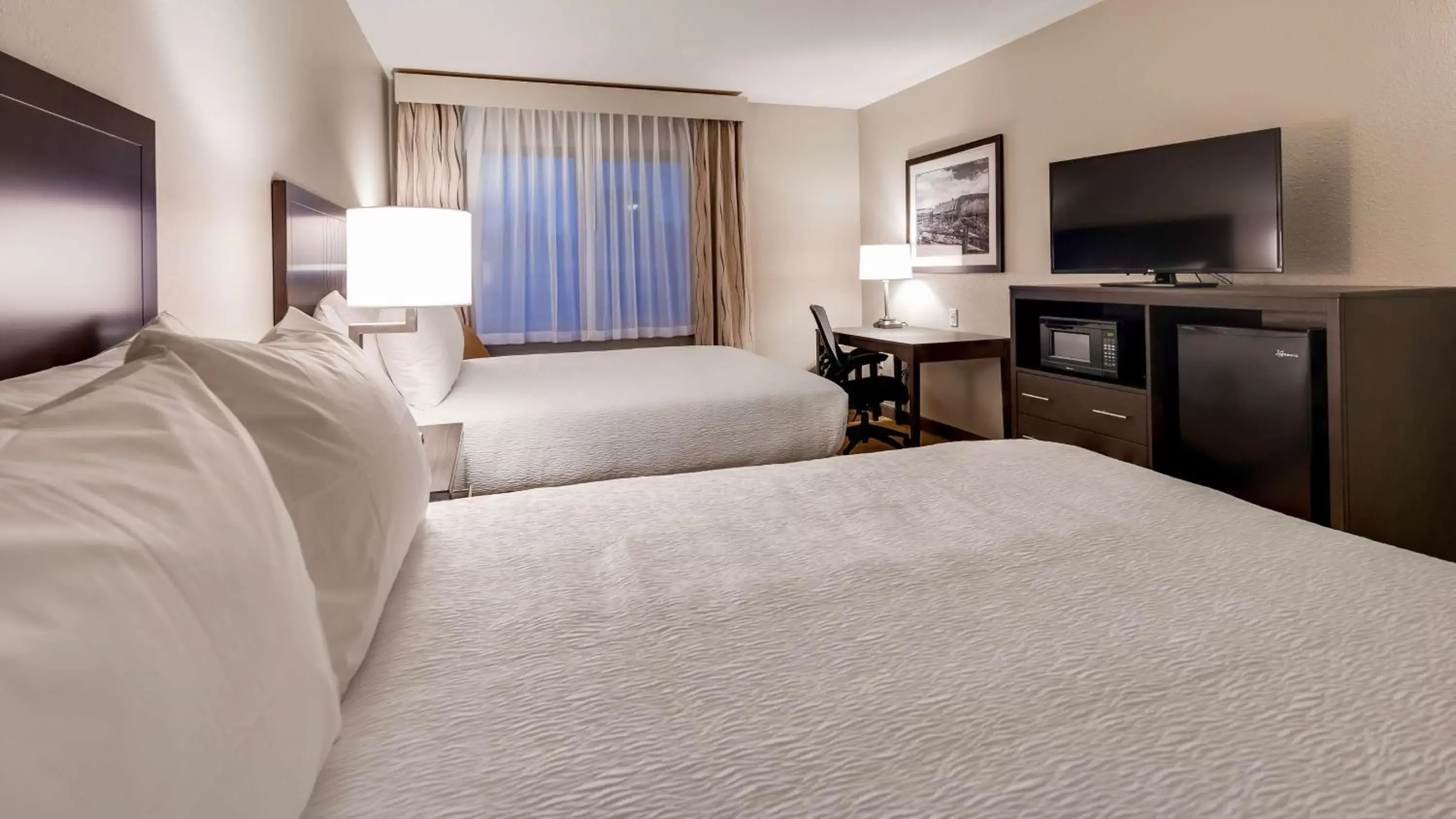 Queen Suite with Two Queen Beds - Disability Access in Best Western Plus The Inn at Hells Canyon Queen Suite with Two Queen Beds - Disability Access in Best Western Plus The Inn at Hells Canyon