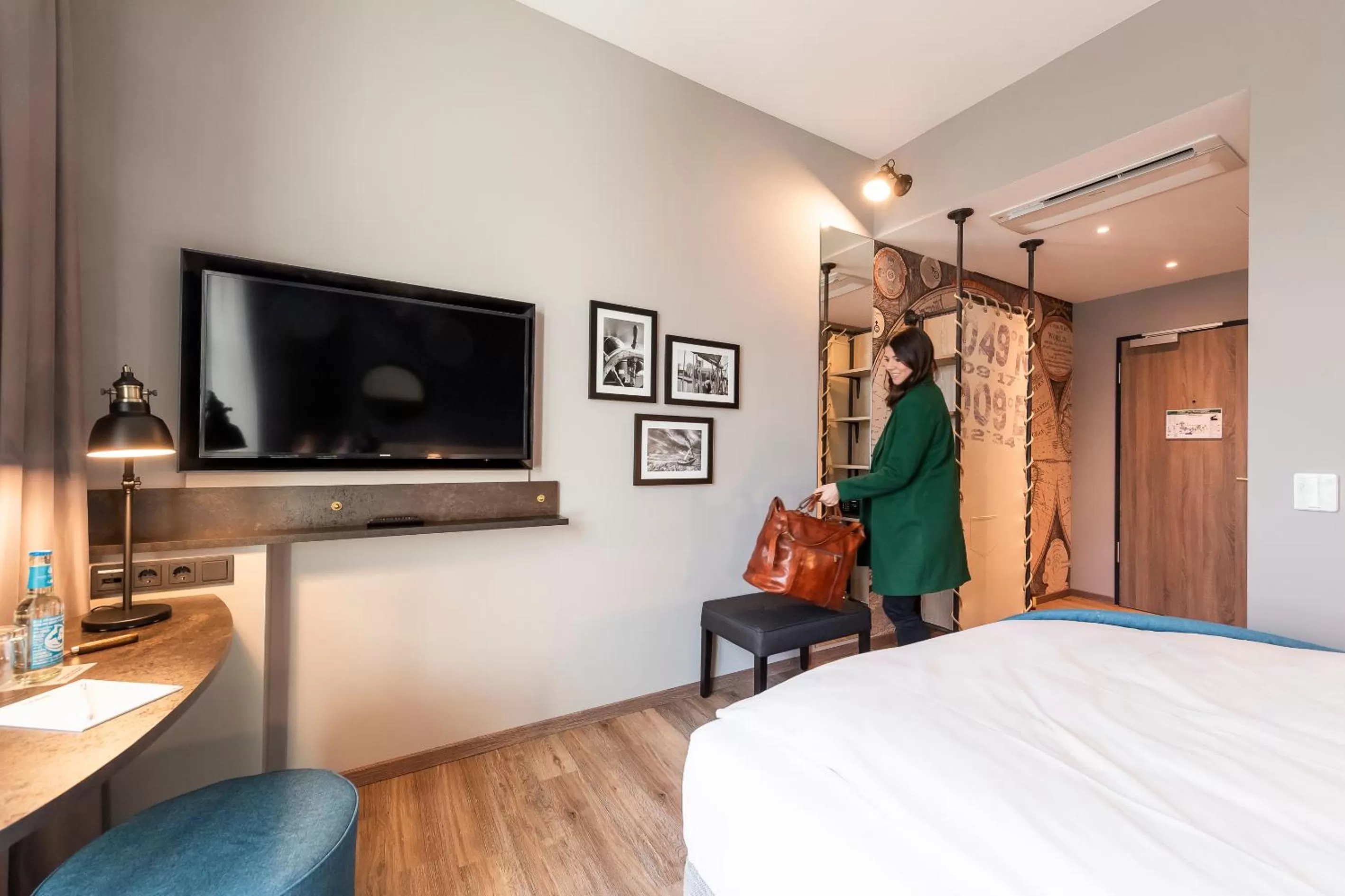 Photo of the whole room, Bed in HARBR Hotel Heilbronn, a member of Radisson Individuals