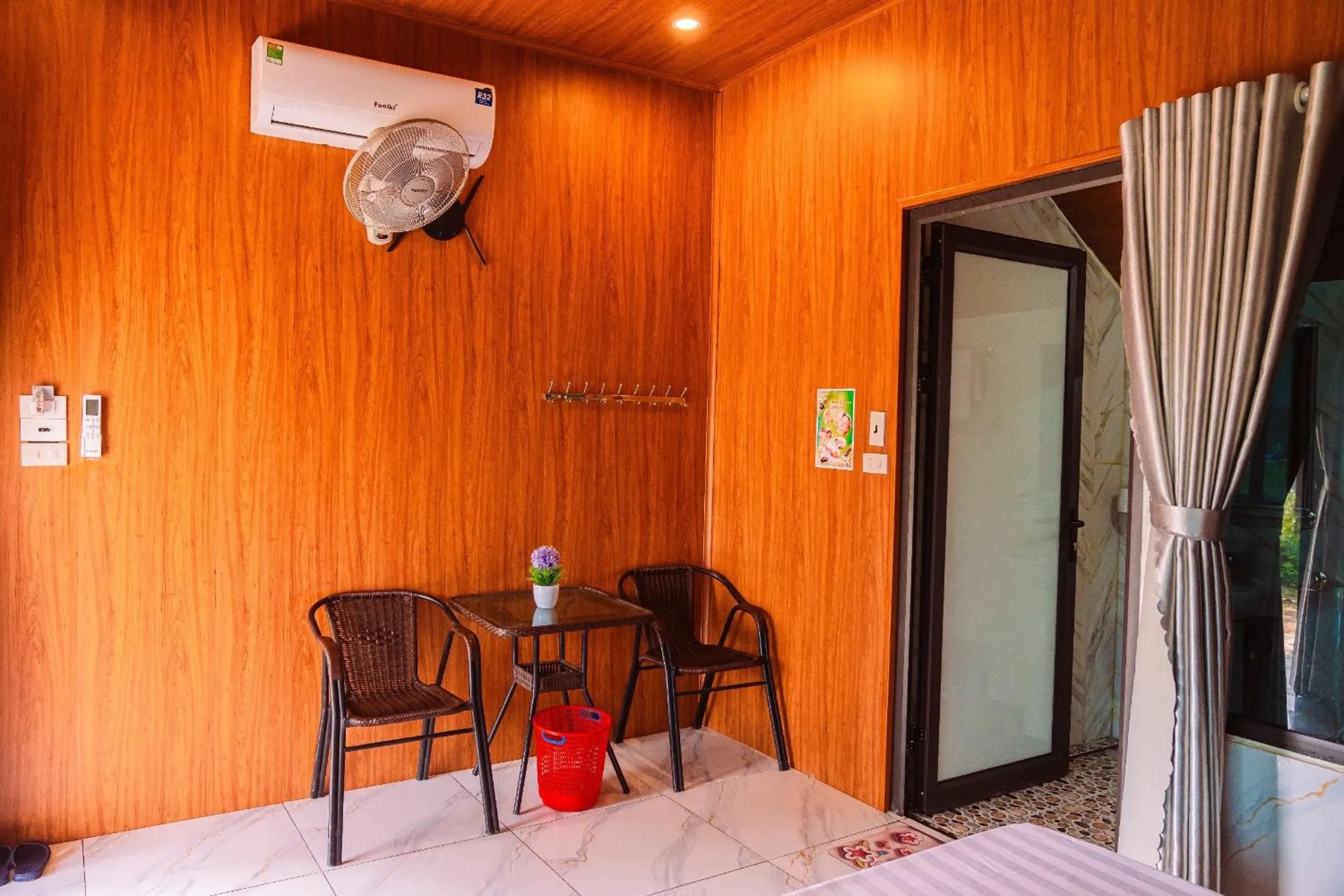 air conditioner in Tam Coc Cat Luong Homestay
