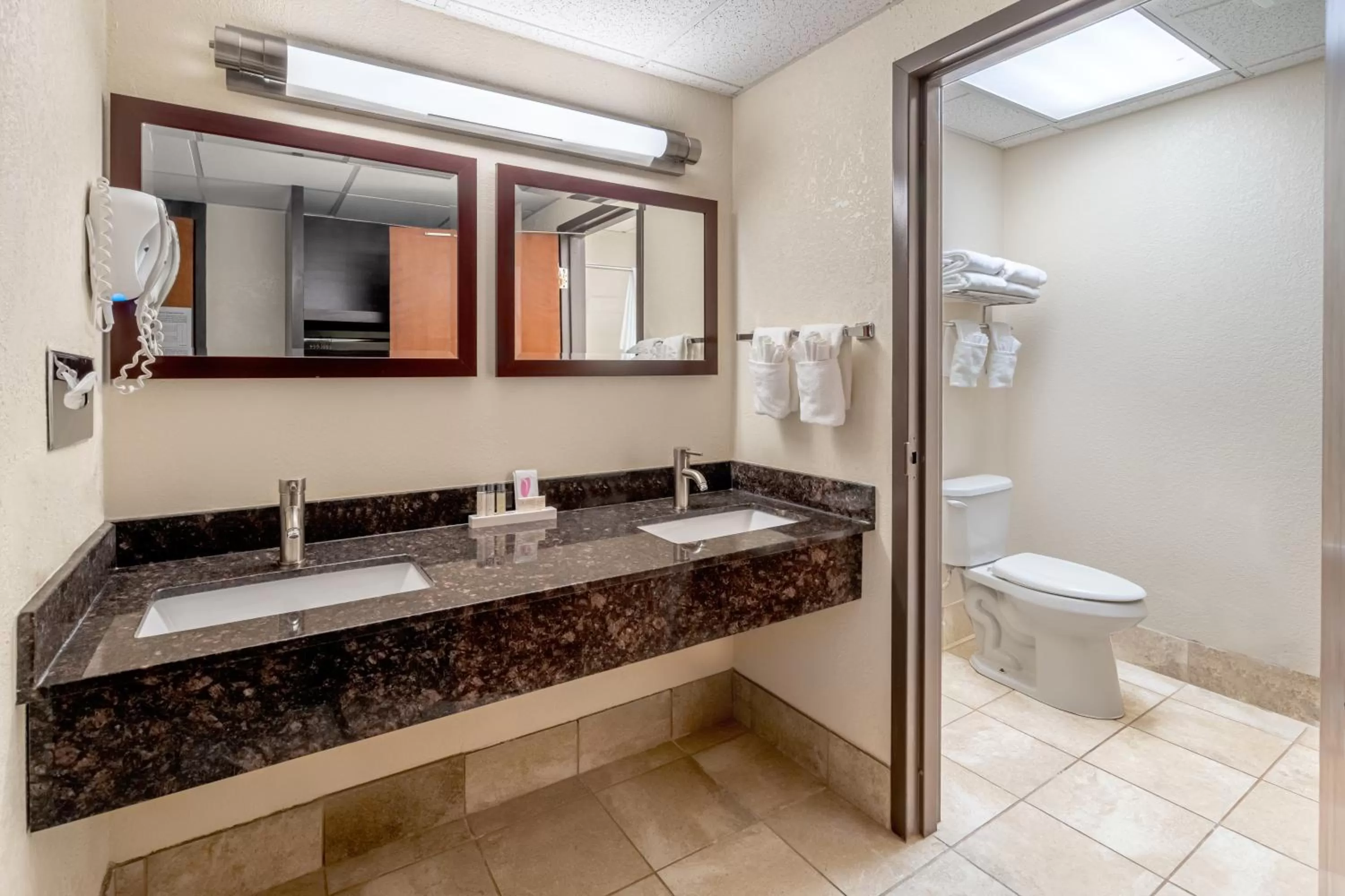 Bathroom in Grand Williston Hotel and Conference Center