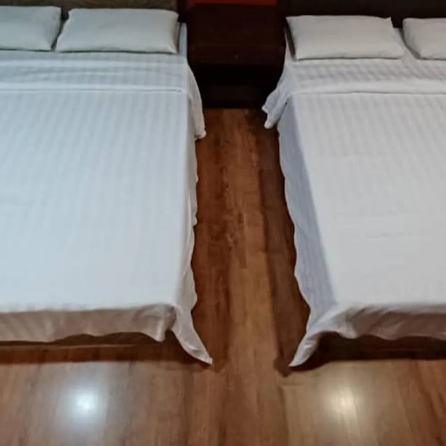 Bed in Hotel Sadong88