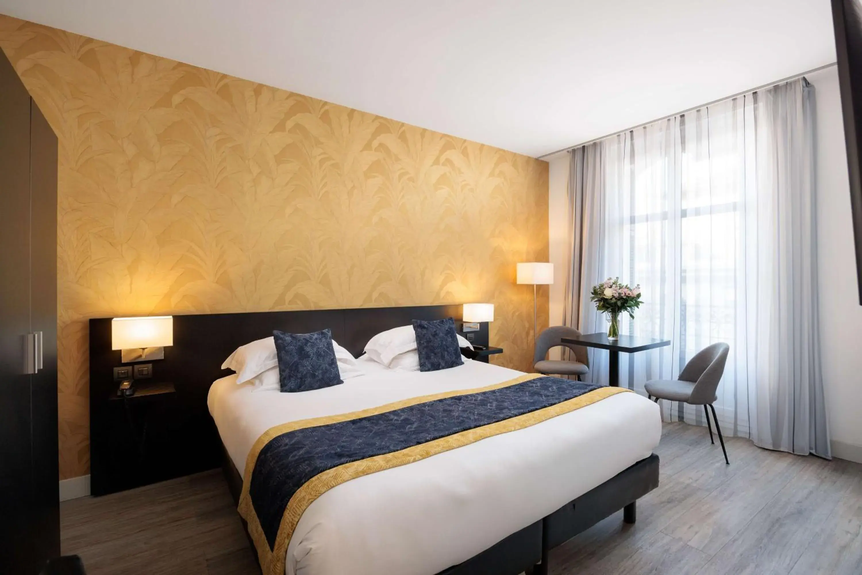 Superior Double Room in Best Western Plus Hôtel Massena Nice Superior Double Room in Best Western Plus Hôtel Massena Nice