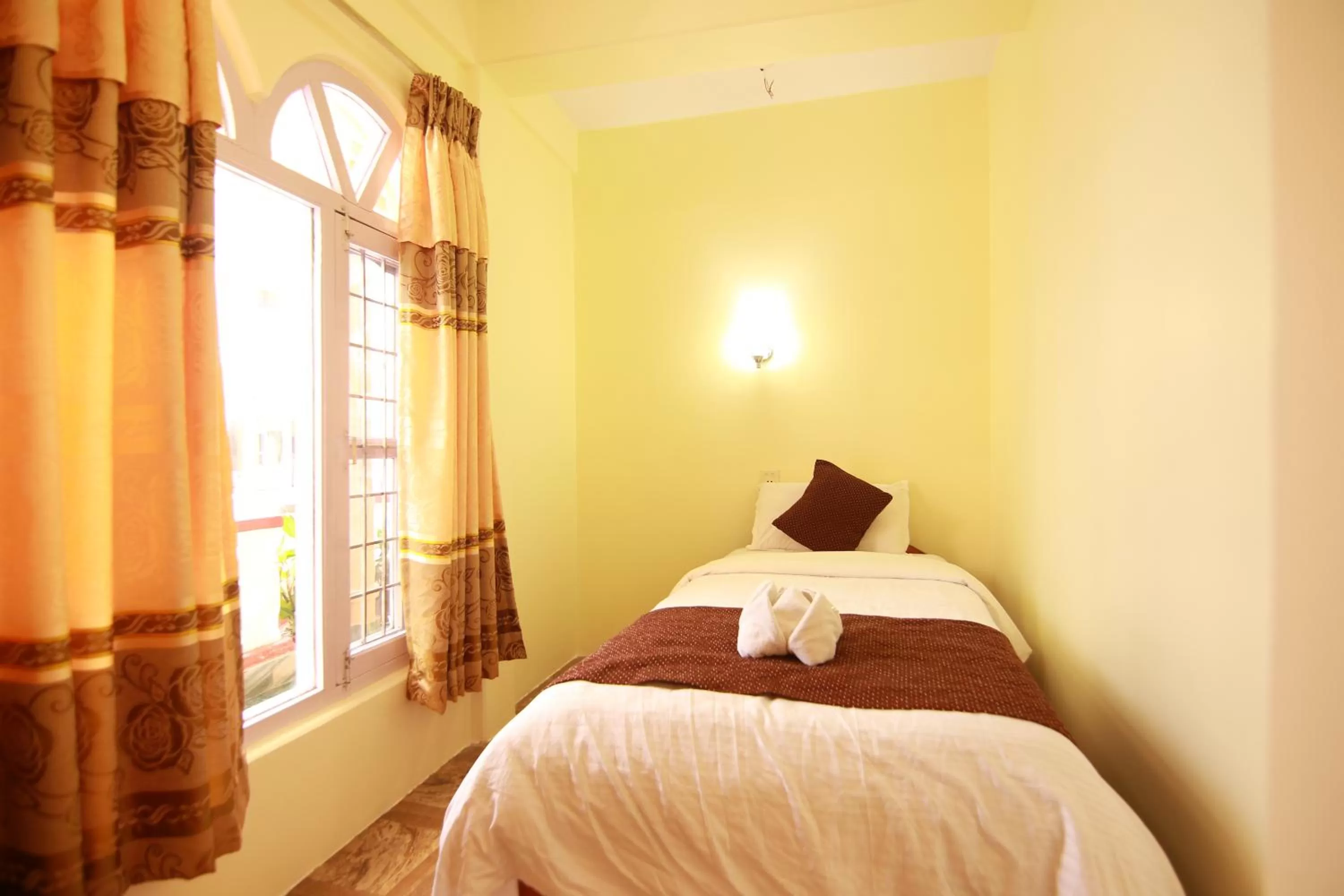 Bedroom, Bed in Hotel Himalayan Inn