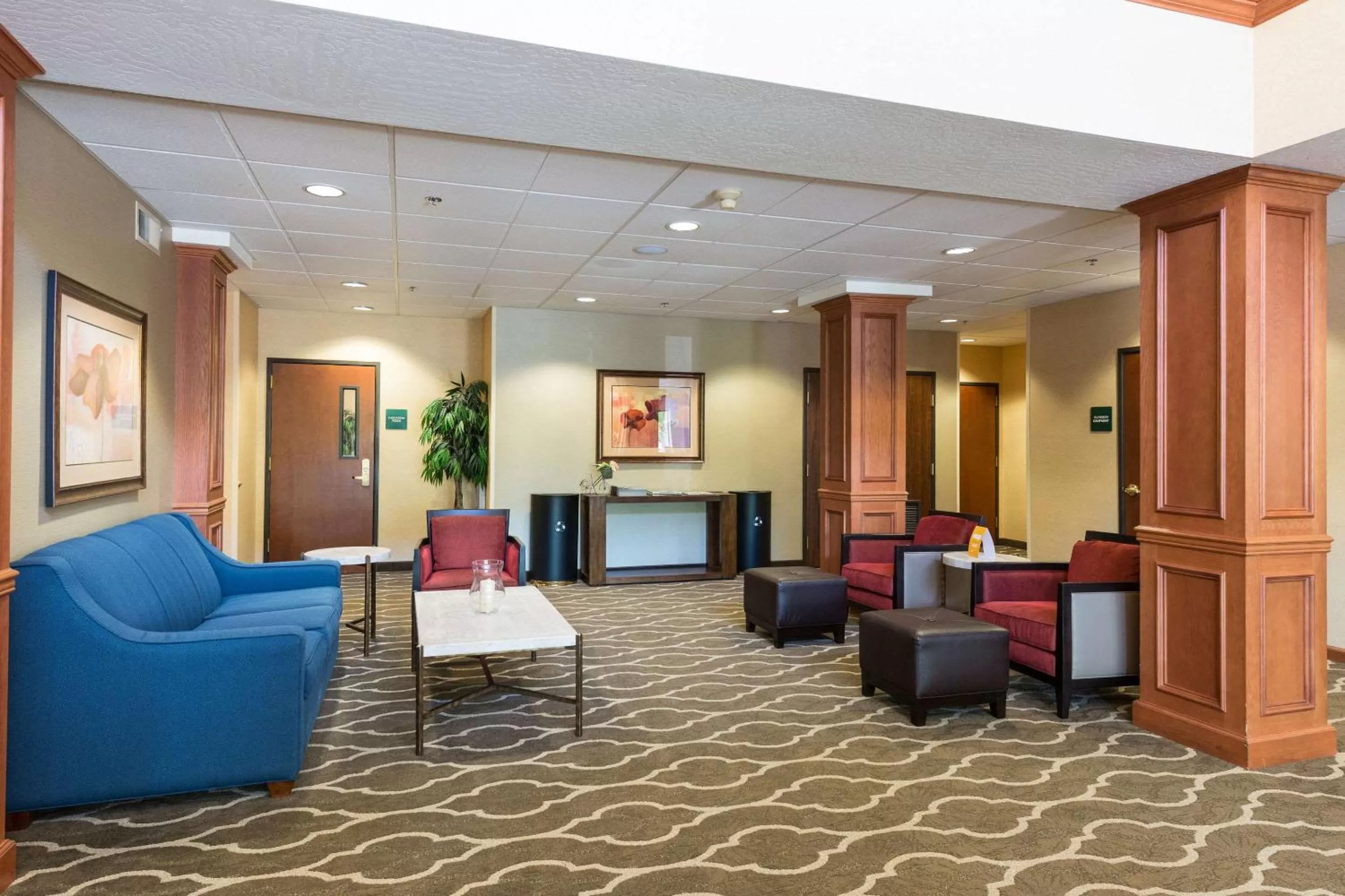 Lobby or reception in Comfort Suites Springfield-Eugene