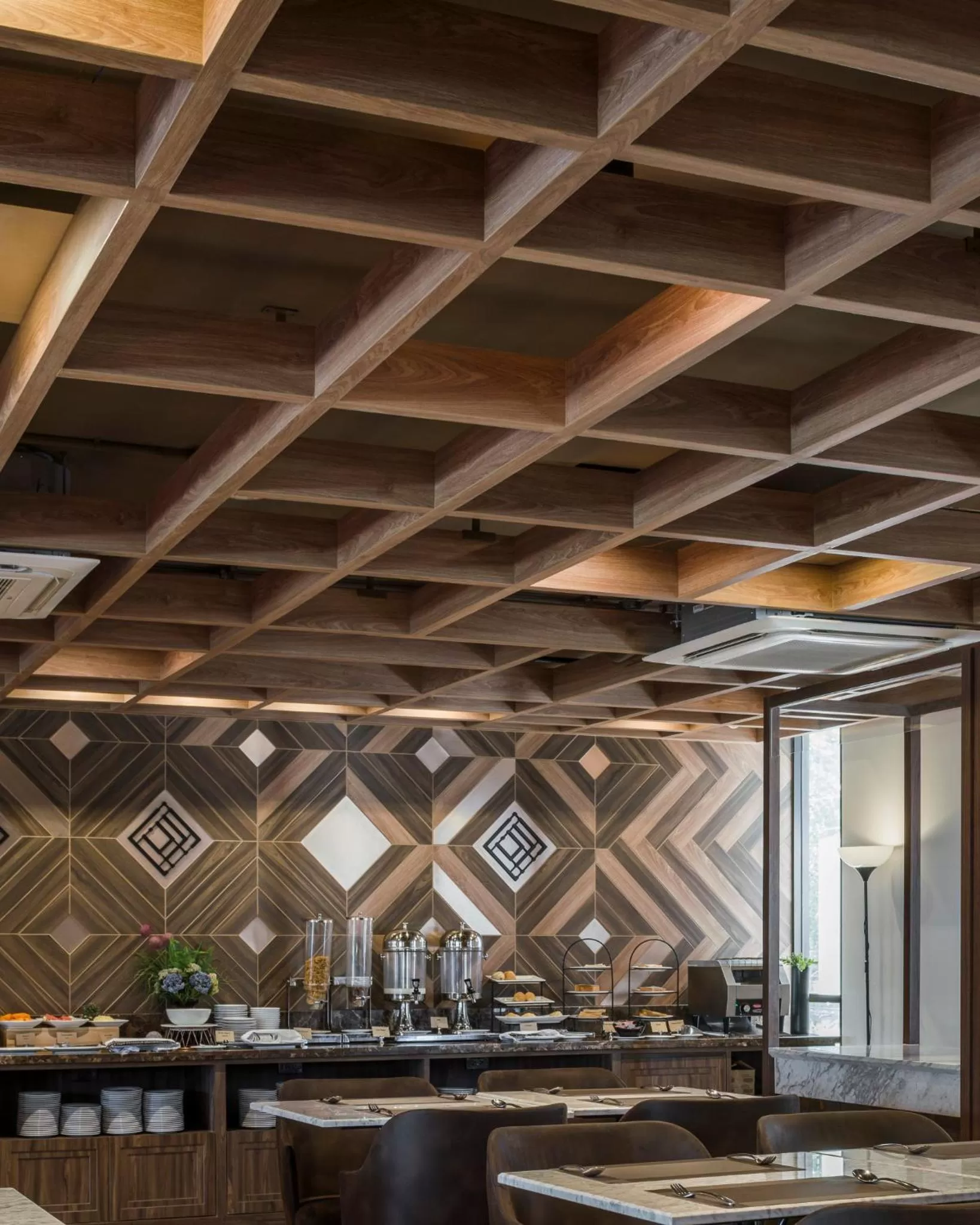 Restaurant/places to eat in Zayn Hotel Bangkok - Airport Link Access