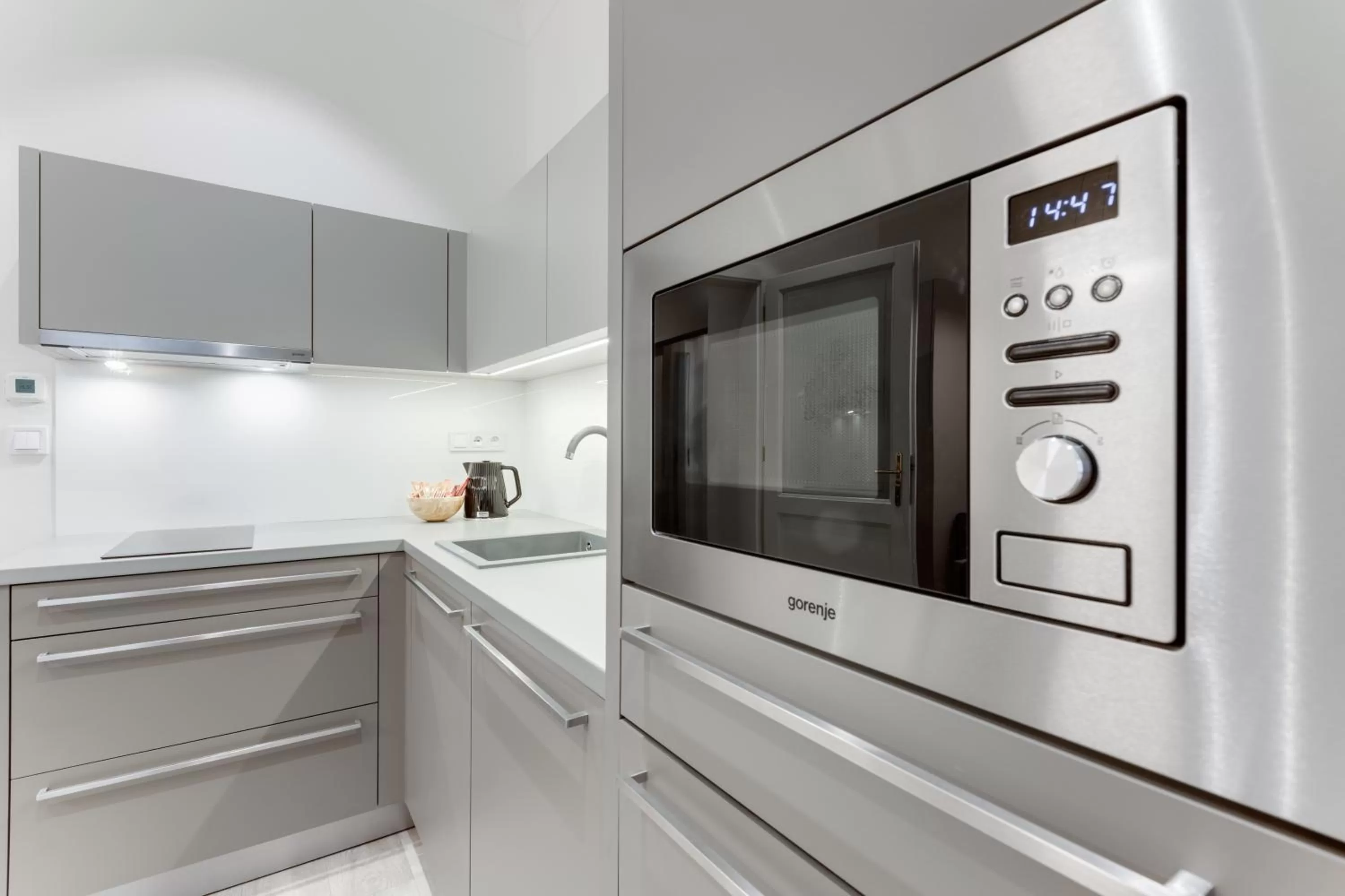 Coffee/tea facilities in Lampi Aparthotel Prague