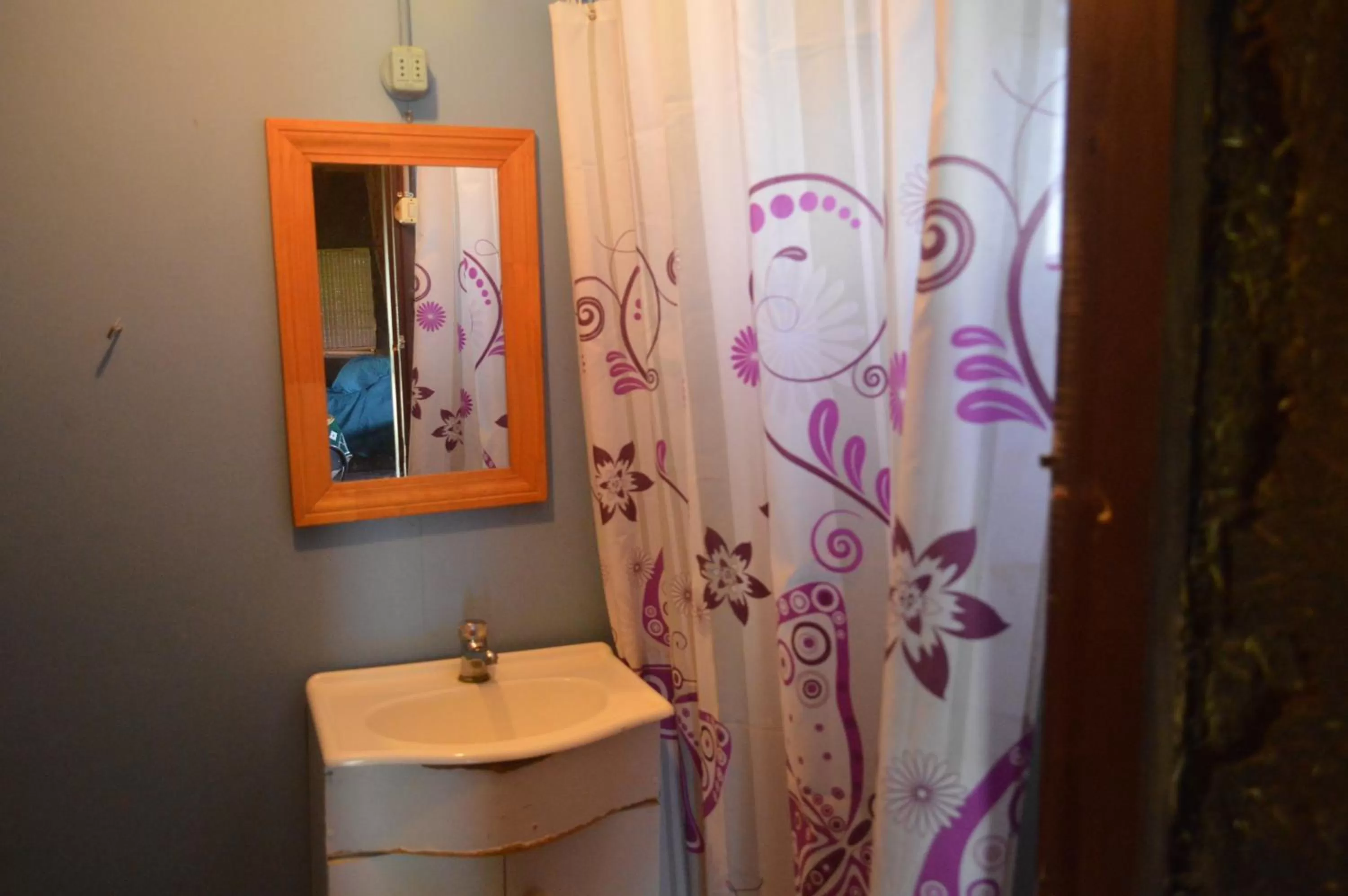 Bathroom in Coyunche Cabañas y Camping Laja & San Rosendo