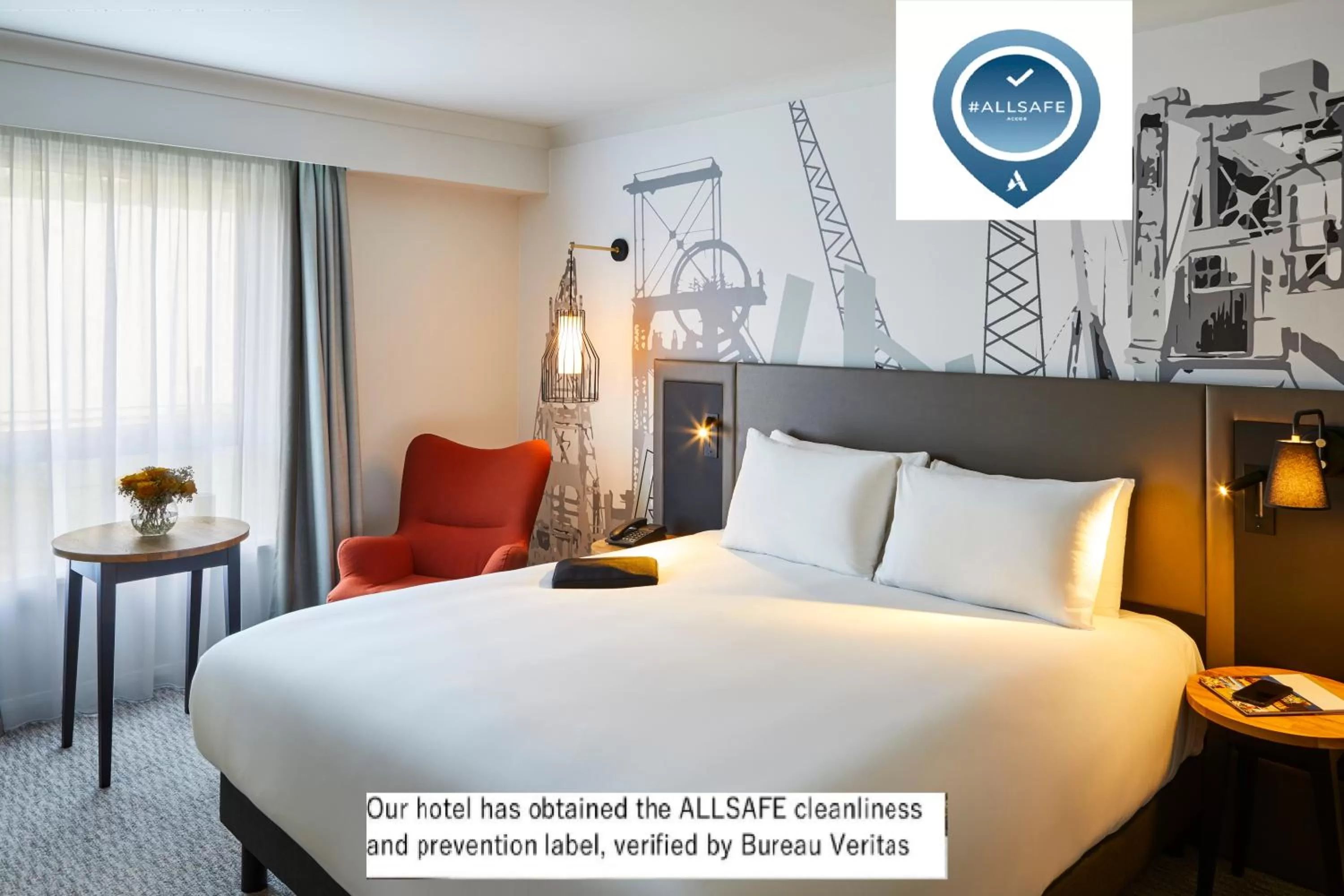 Bed in Mercure Cardiff North Hotel