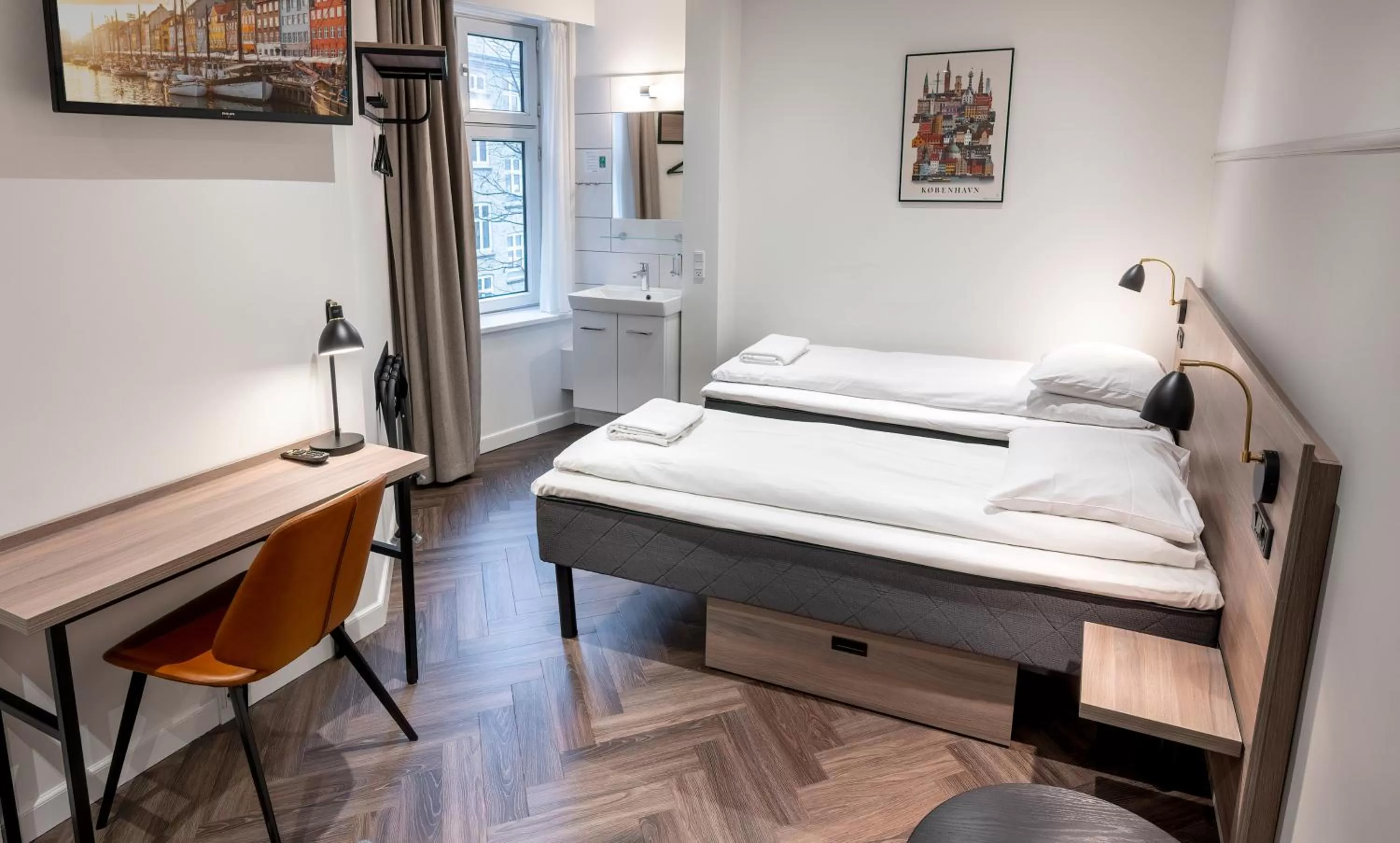 Photo of the whole room, Bed in Go Hotel Saga