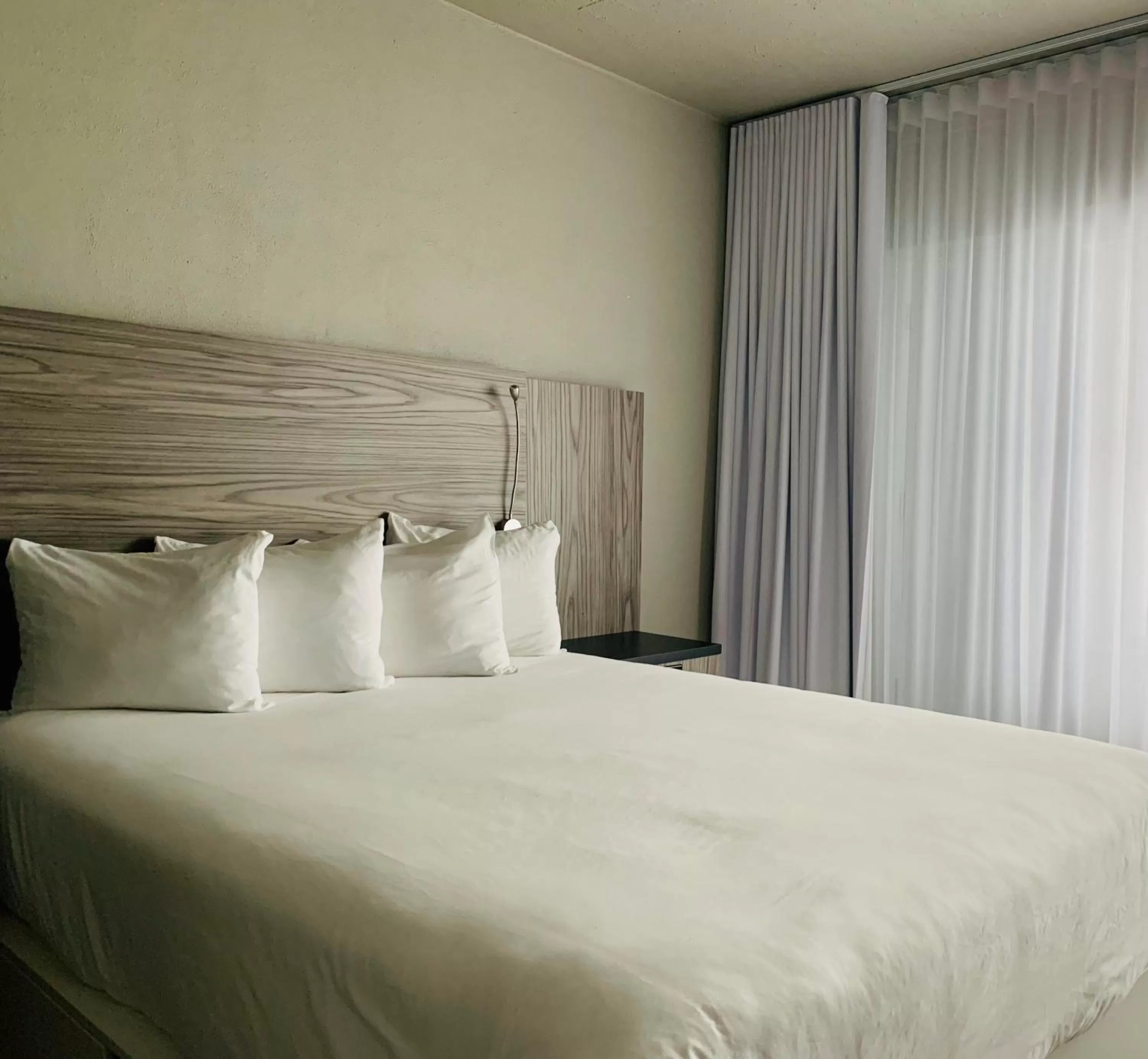 Sea view, Bed in Hôtel Sept-Îles