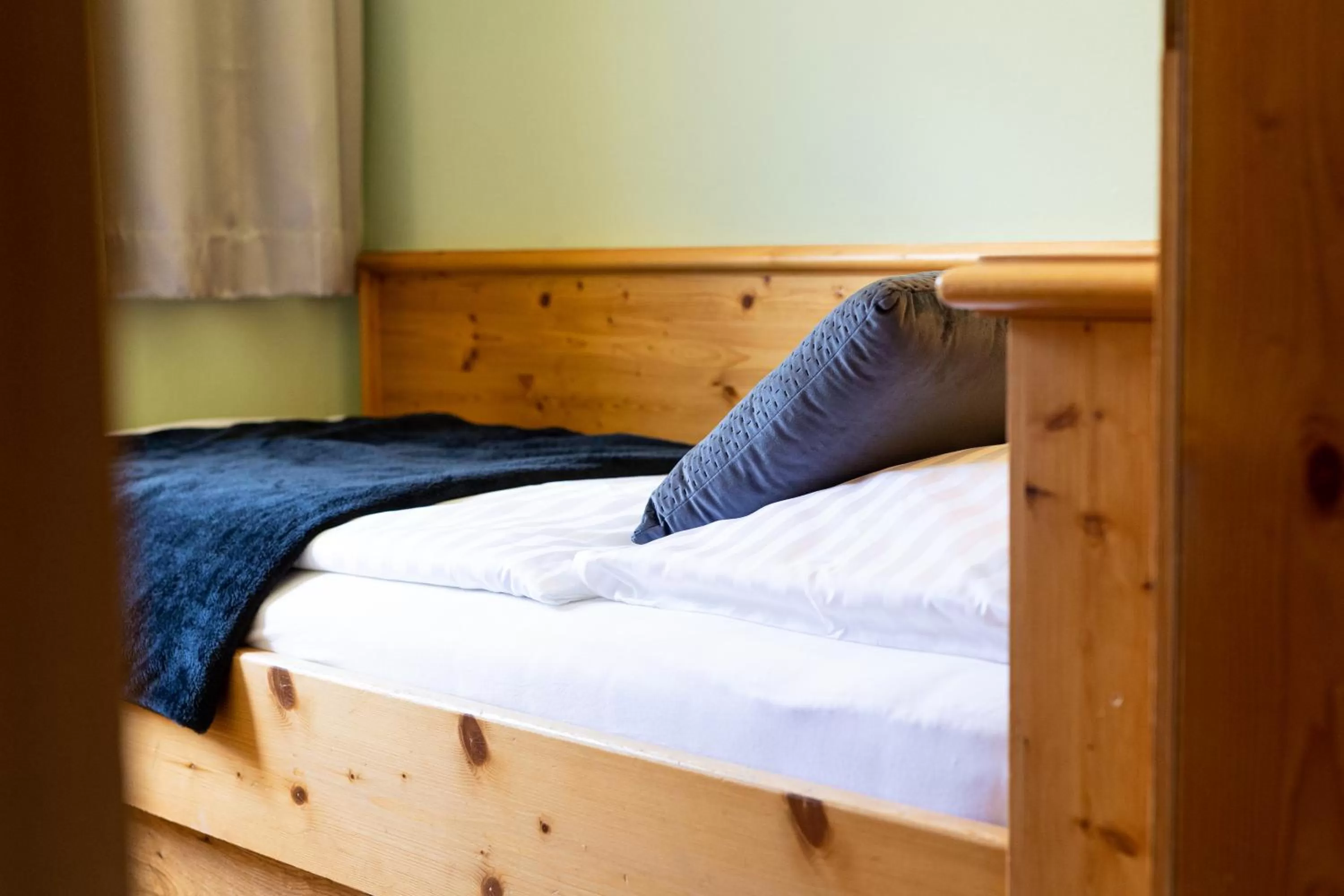 Bed in Wellness Aparthotel "Lechlife" incl Pool - 400m zum SKILIFT