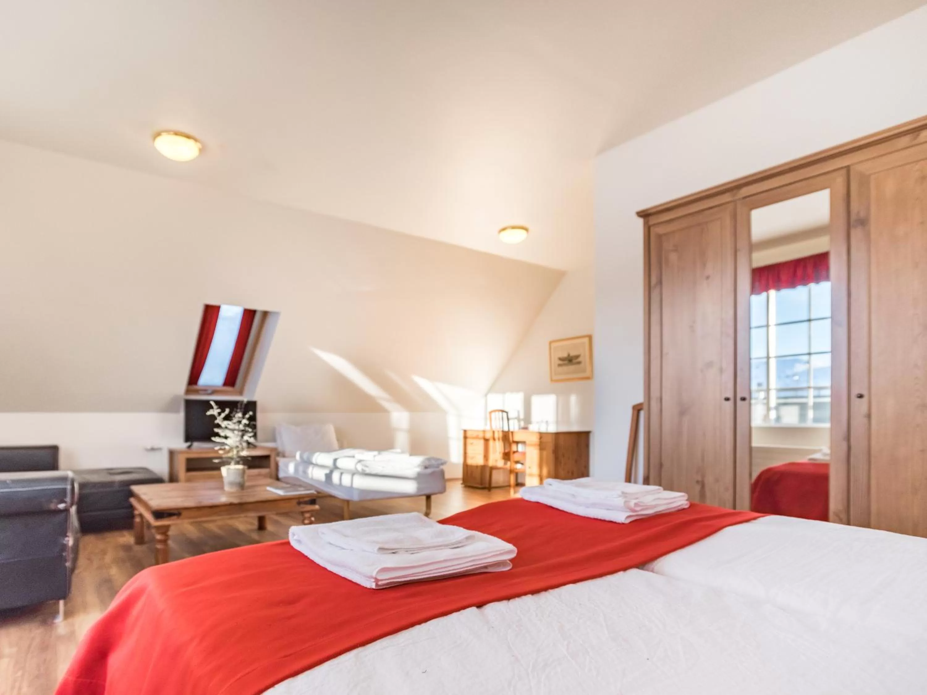 Photo of the whole room, Bed in Hotel Laxnes