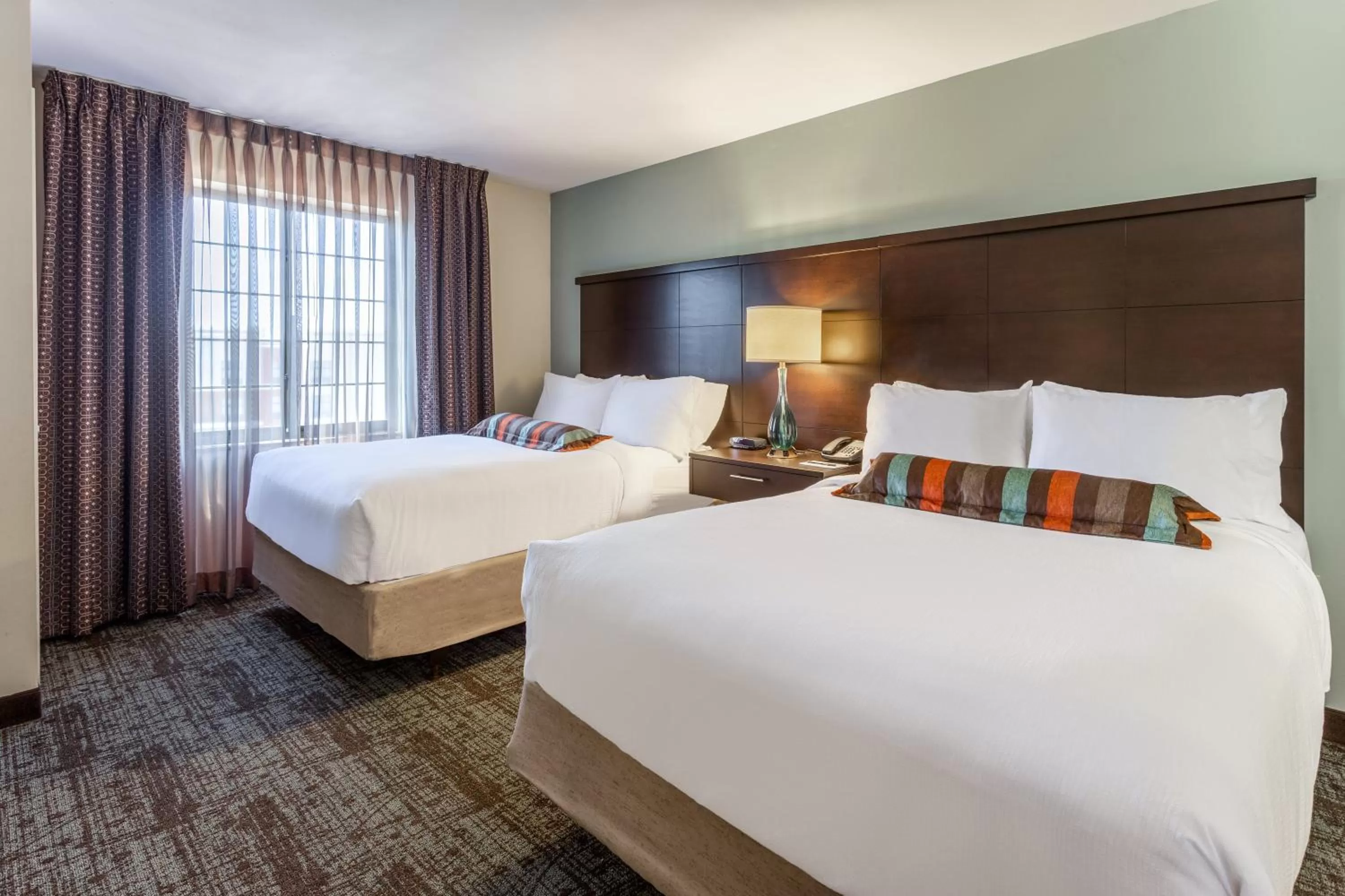Bedroom, Bed in Staybridge Suites Davenport by IHG