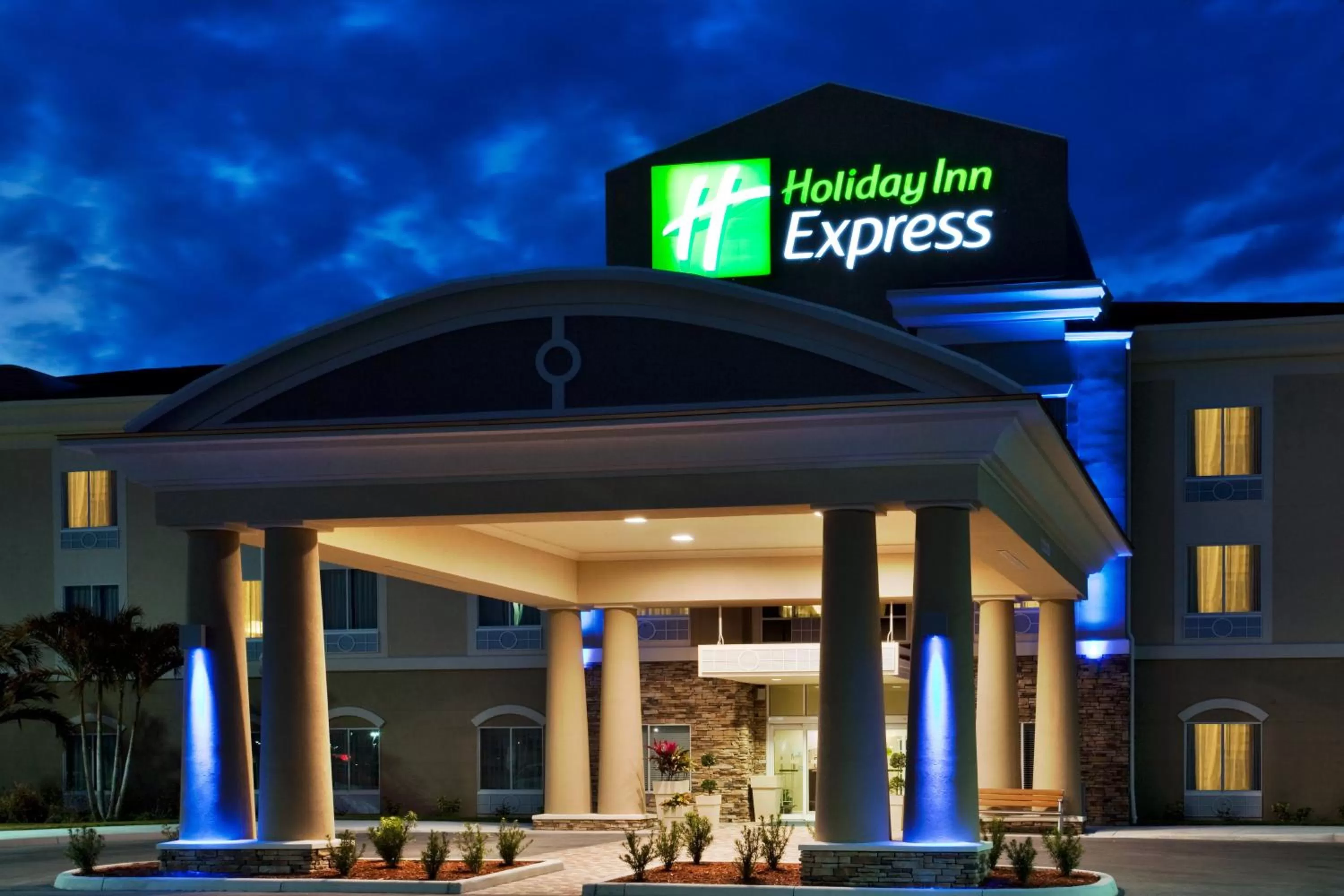 Property building in Holiday Inn Express Lake Wales North-Winter Haven by IHG