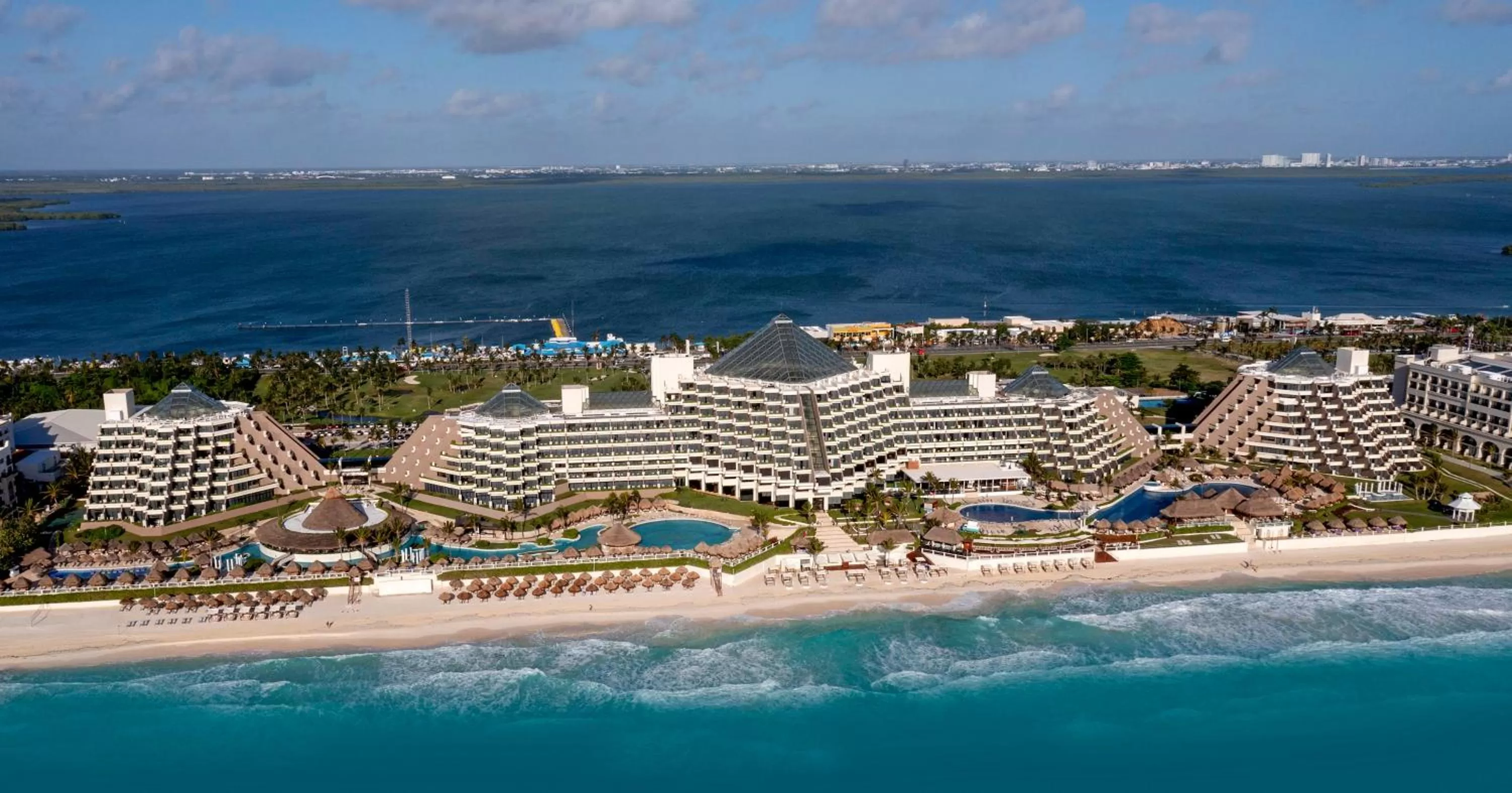 Property building in Paradisus Cancun All Inclusive - Grand Reopening coming soon