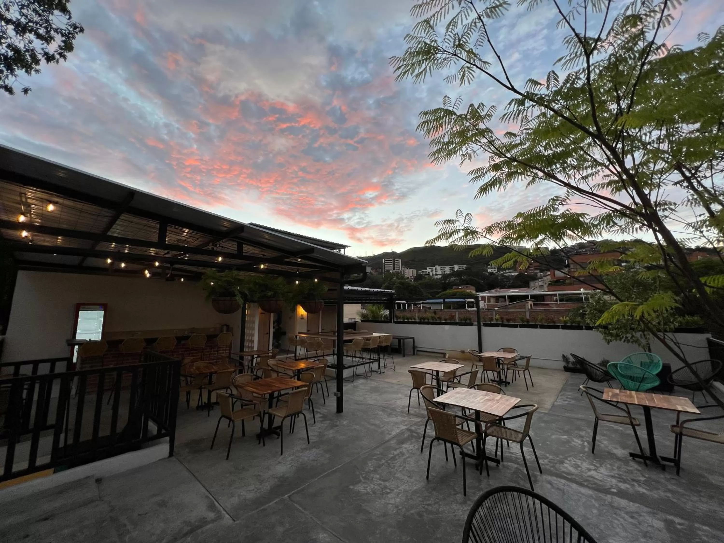 Property building, Restaurant/Places to Eat in HOTEL 9.5 SAN FERNANDO