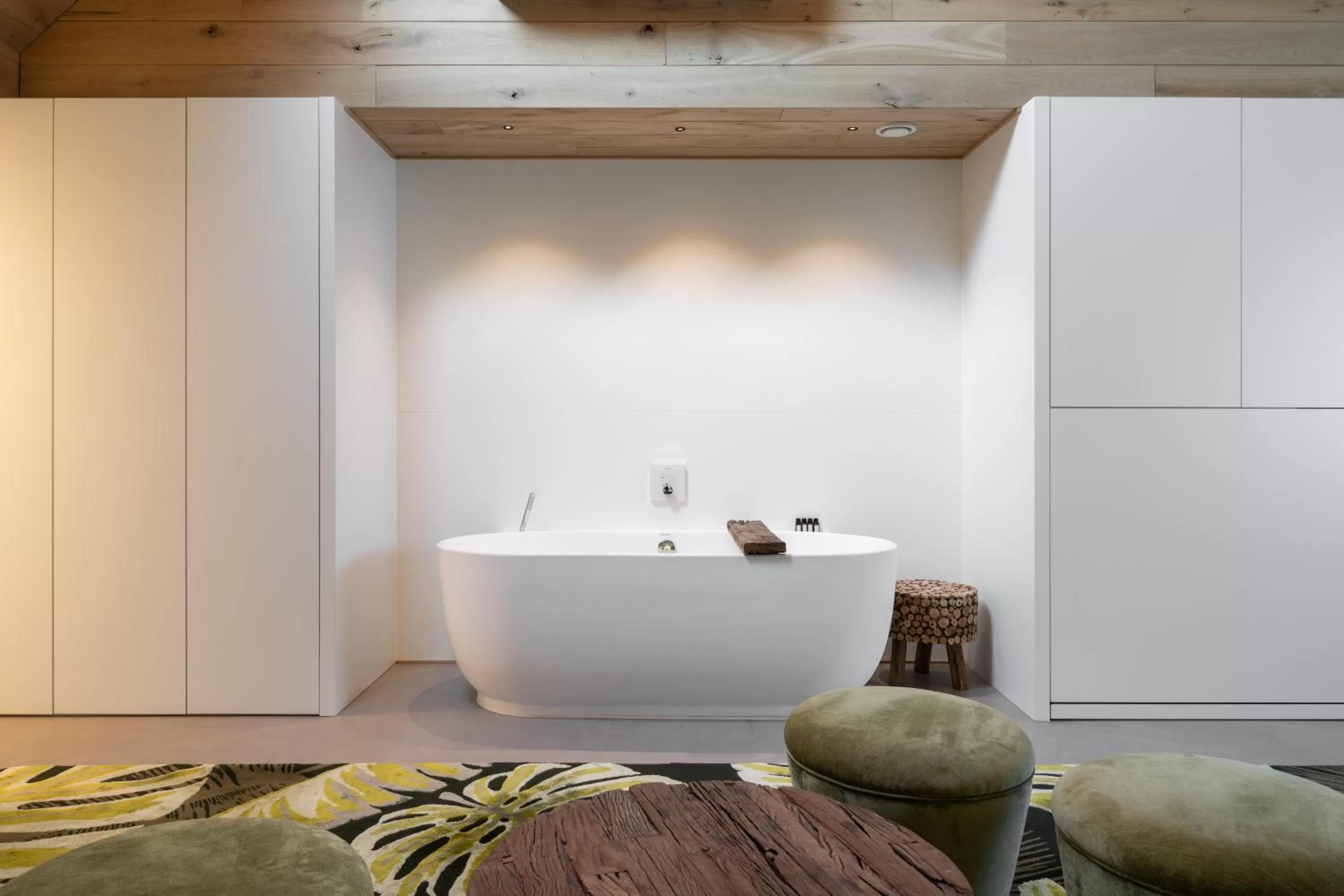 View (from property/room), Bathroom in B&B Herenhuis