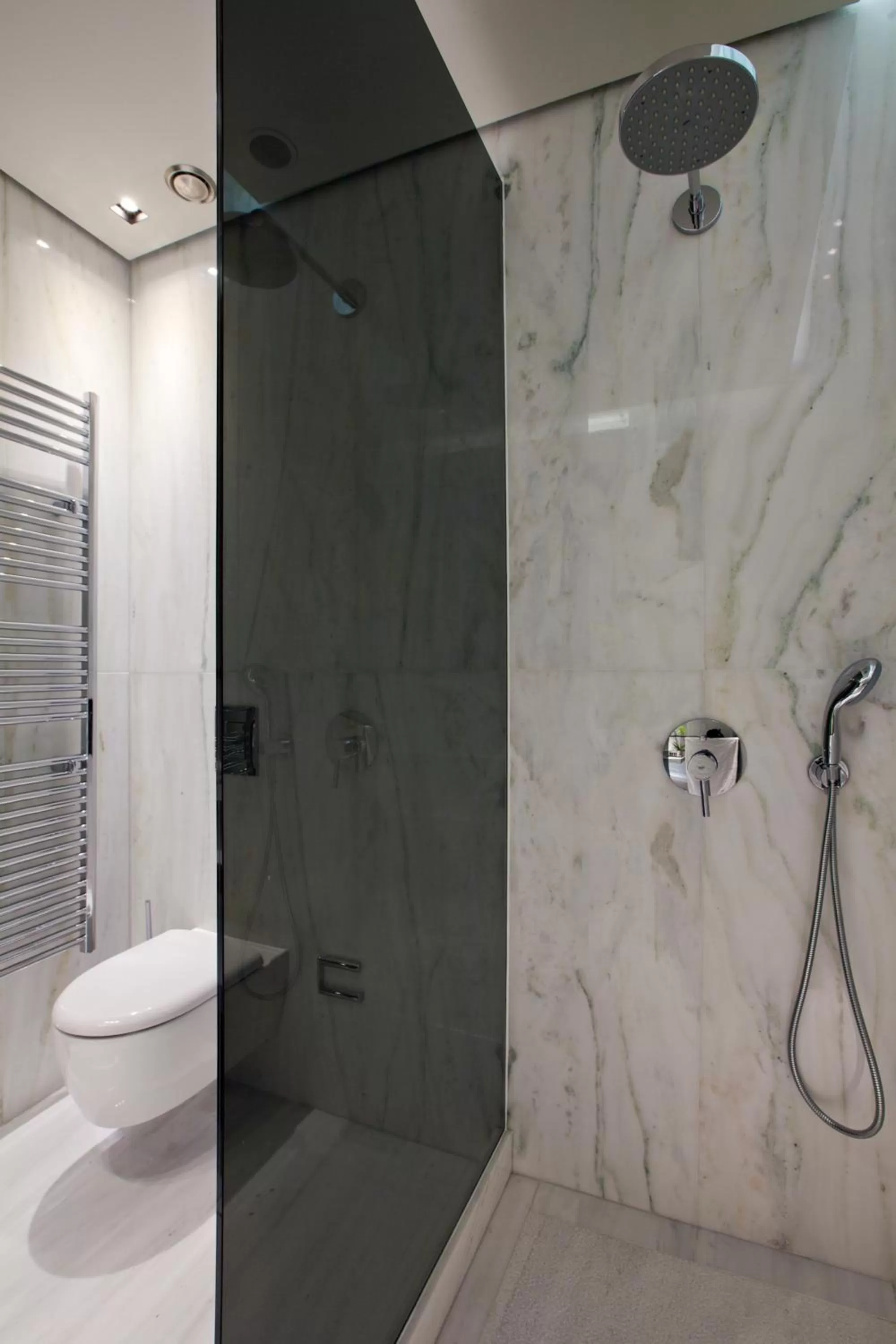 Bathroom in MET34 Athens