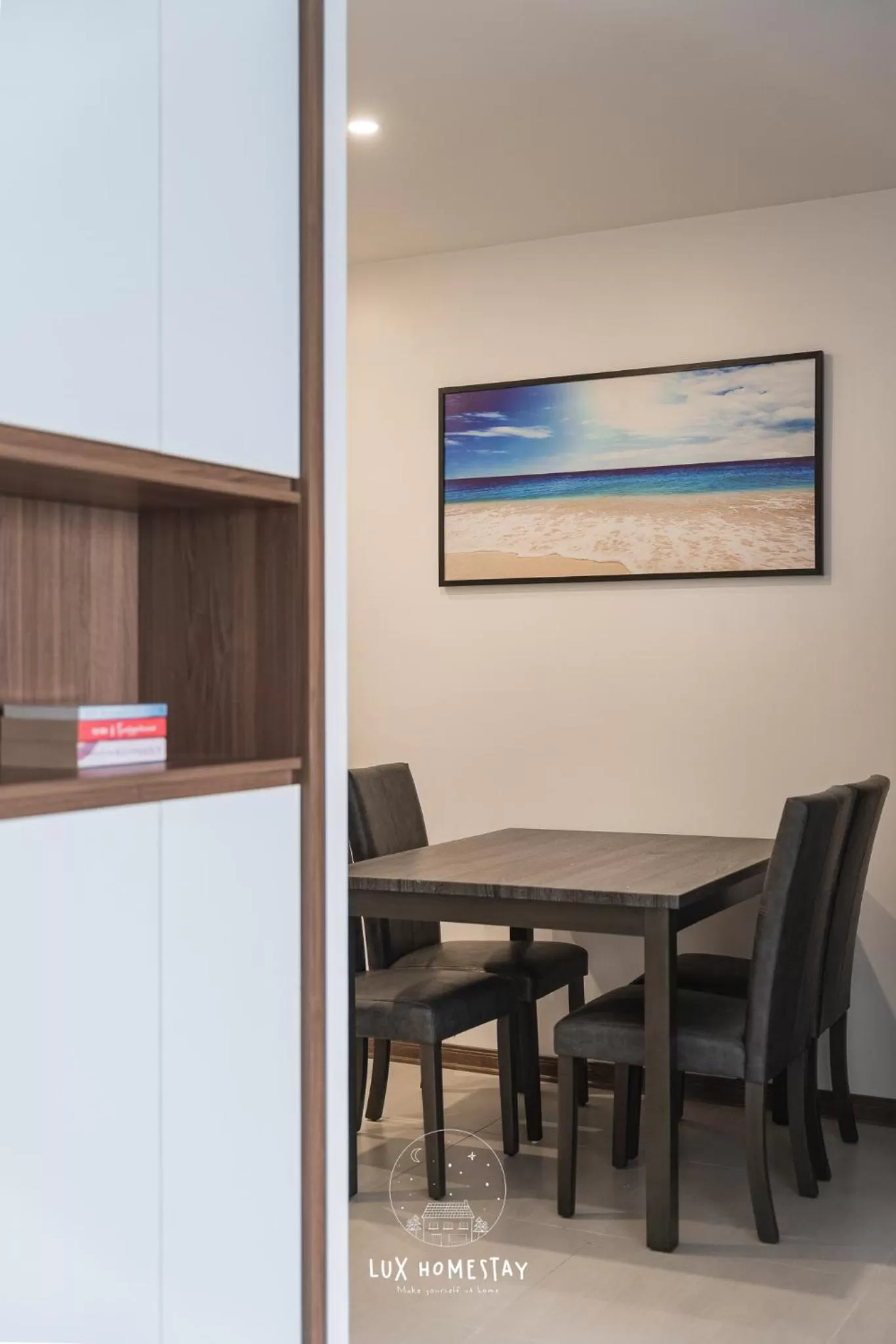 Living room in Lux Westlake Studio