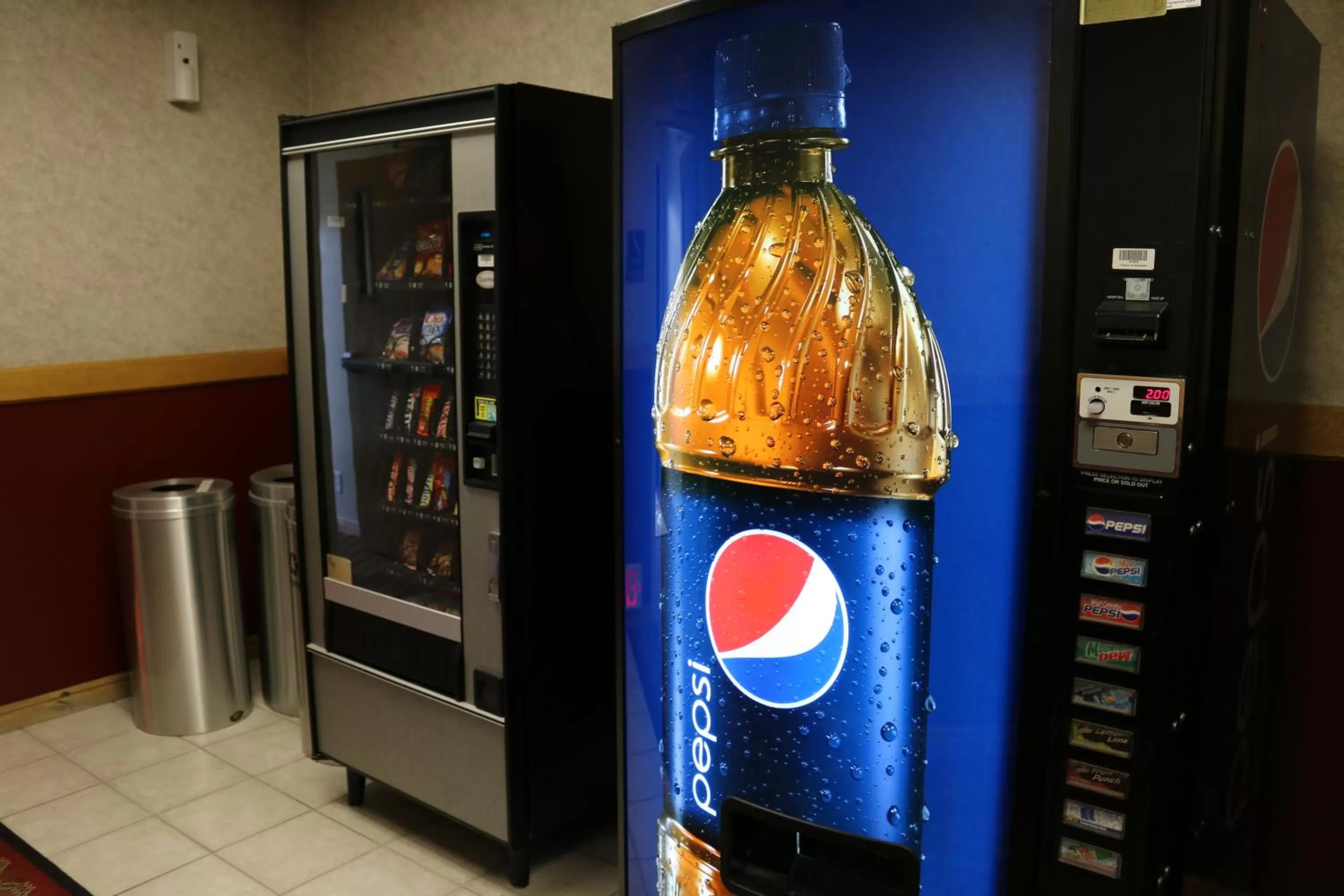 Drinks in Gray Wolf Inn & Suites