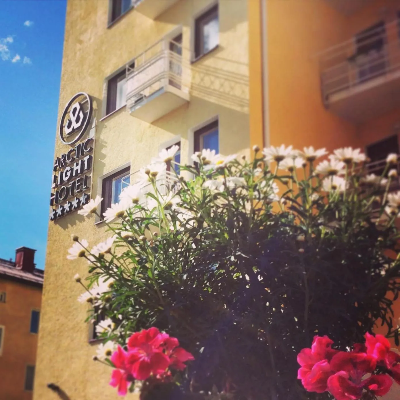 Facade/entrance in Arctic Light Hotel