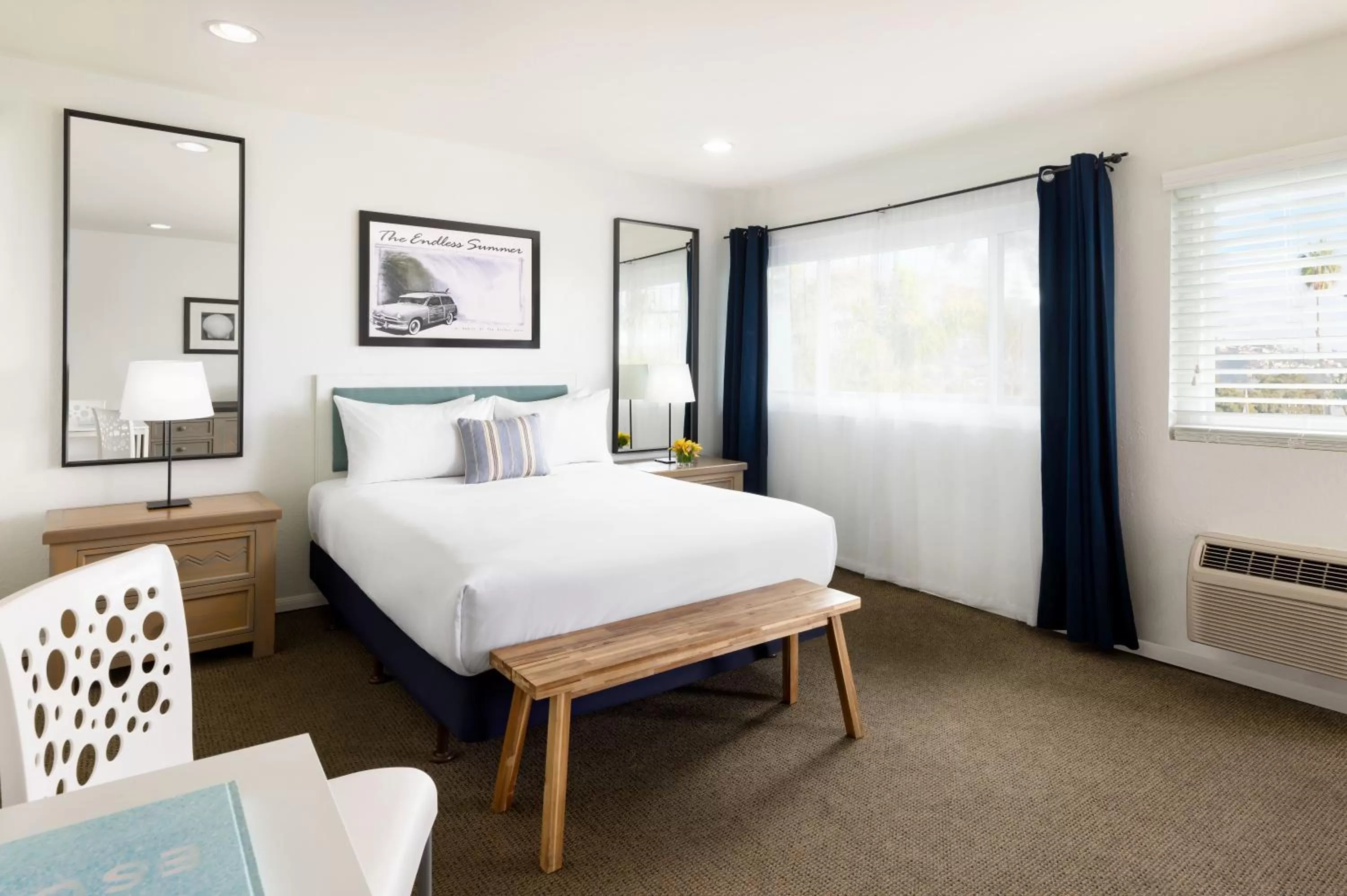 Bedroom, Bed in Pacific Edge Hotel on Laguna Beach