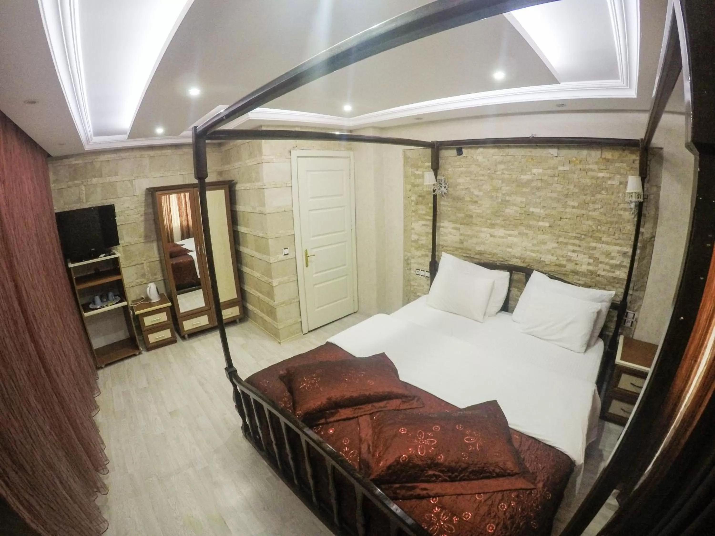 Other, Bed in Melrose Pansiyon