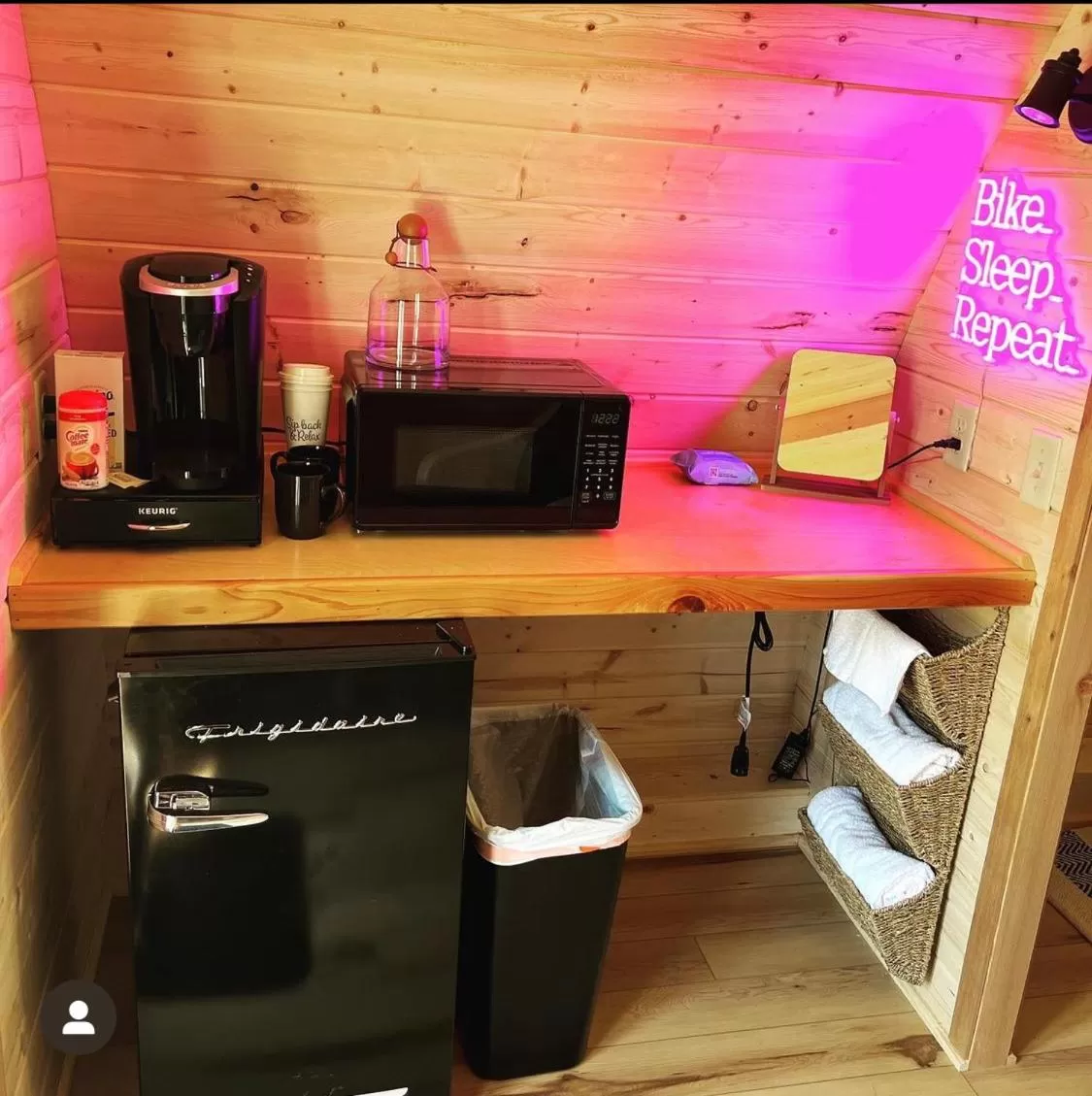 Coffee/tea facilities in The Bike Inn