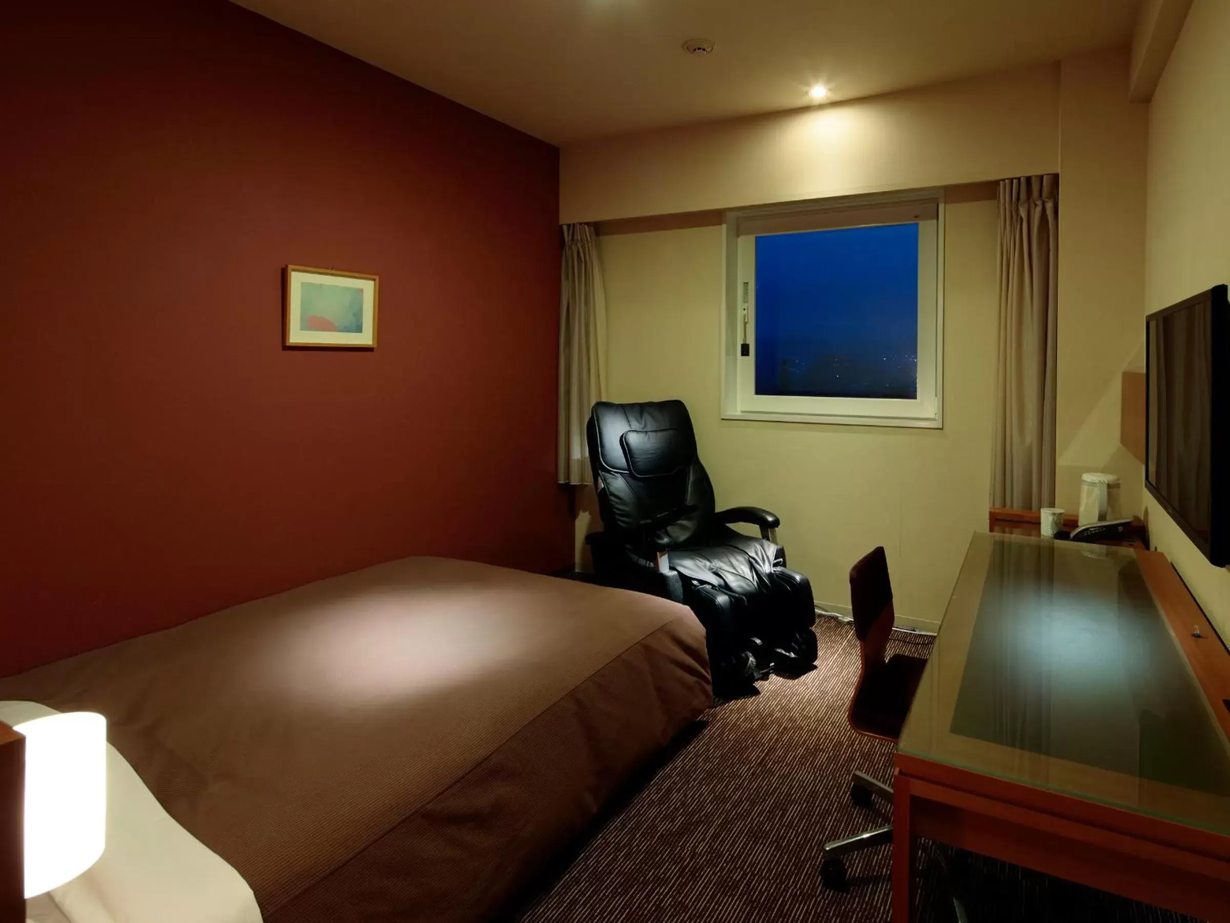 Superior Double Room with Massage Chair - single occupancy - Smoking in Candeo Hotels Kameyama Superior Double Room with Massage Chair - single occupancy - Smoking in Candeo Hotels Kameyama